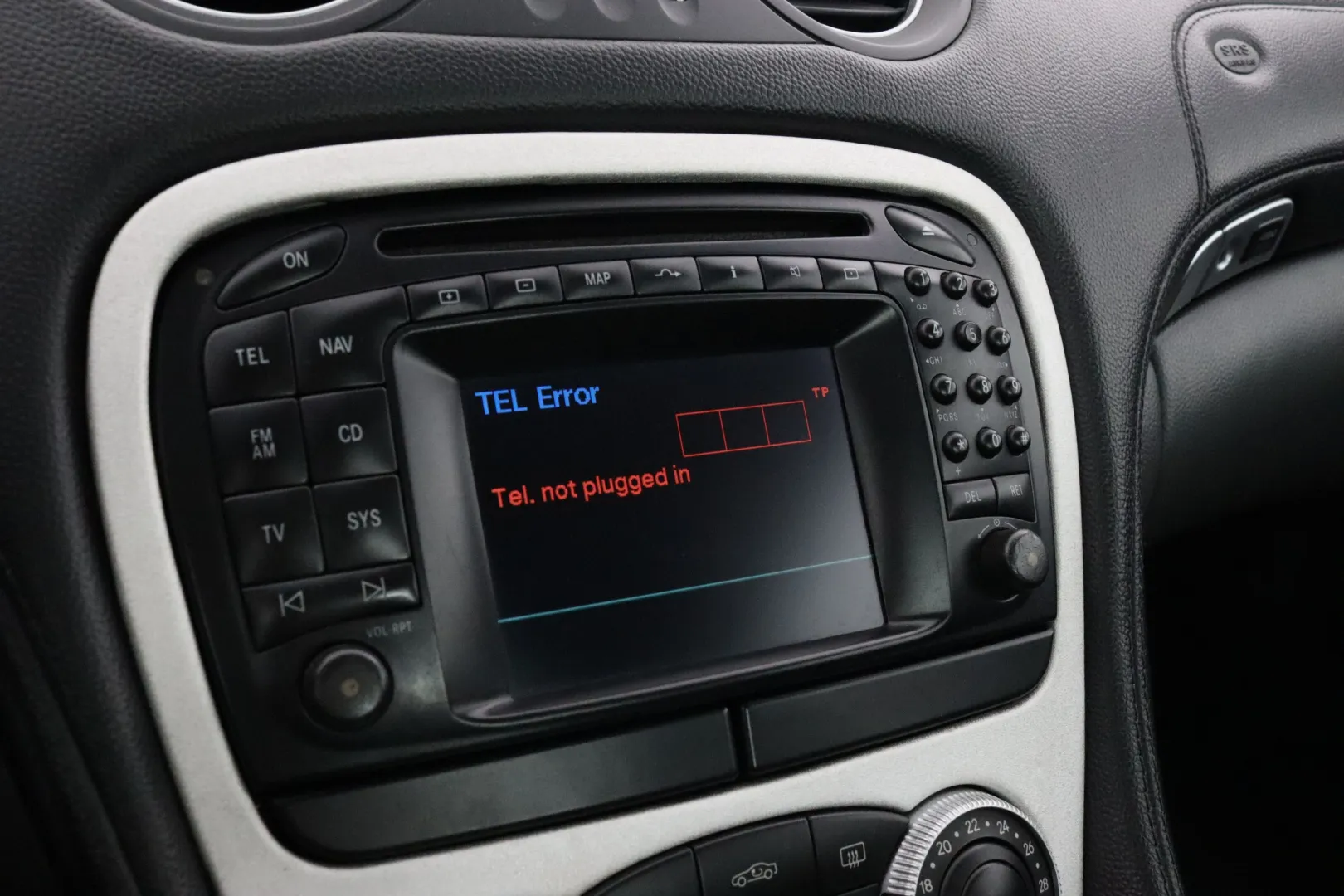 MERCEDES-BENZ SL XNA-422 carousel image