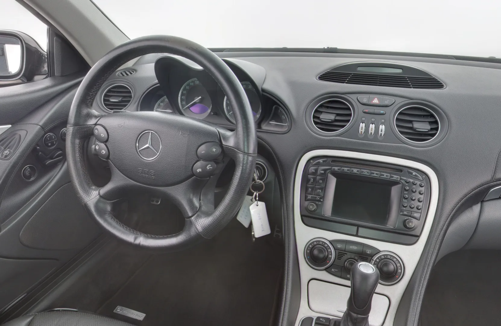 MERCEDES-BENZ SL XNA-422 carousel image