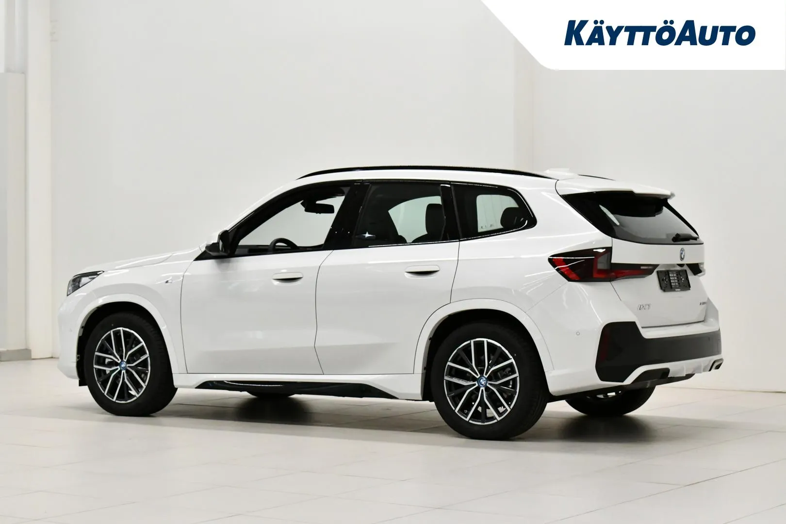 BMW iX1 GRJ-810 carousel image