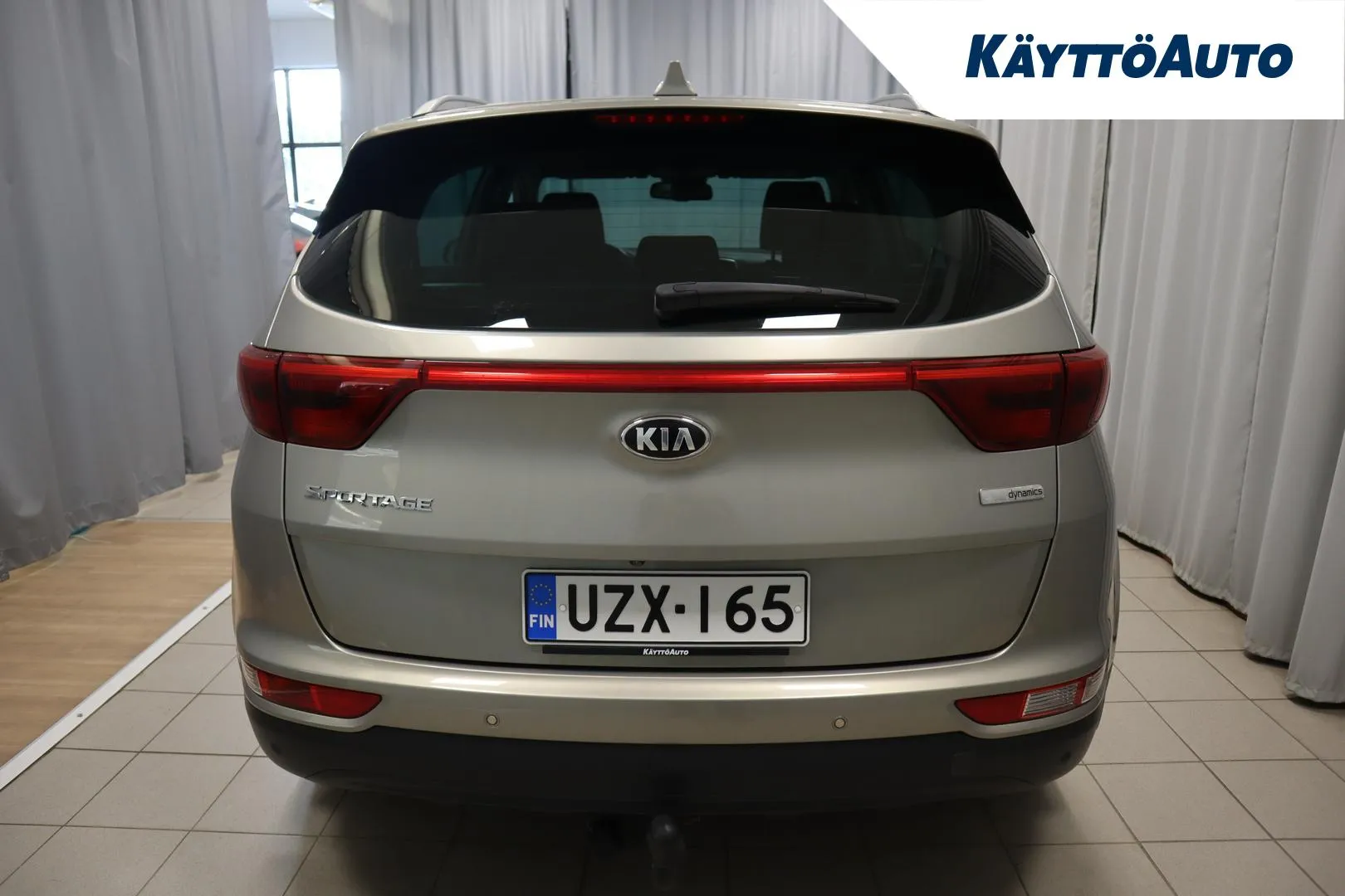 KIA Sportage UZX-165 carousel image
