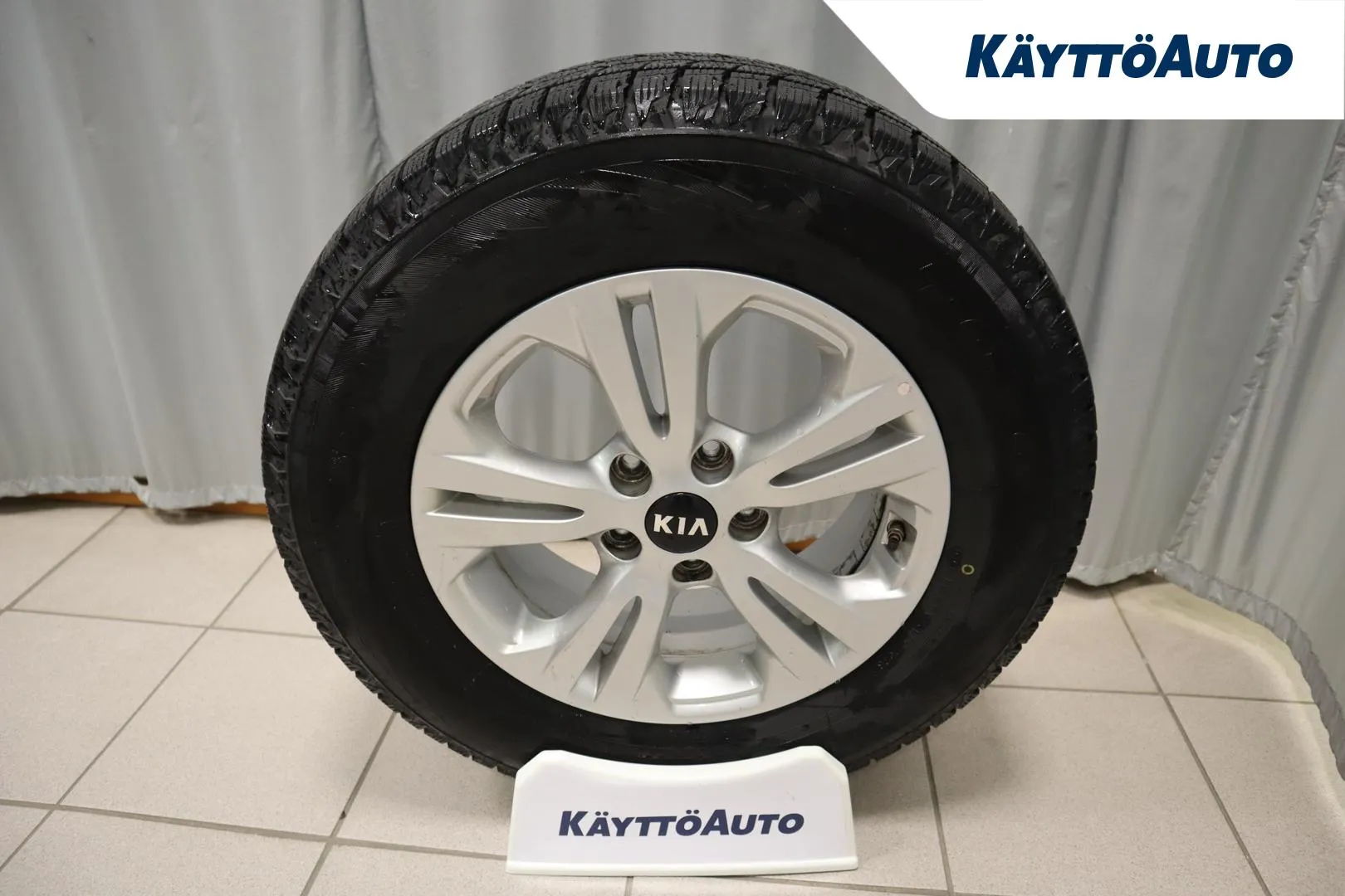 KIA Sportage UZX-165 carousel image