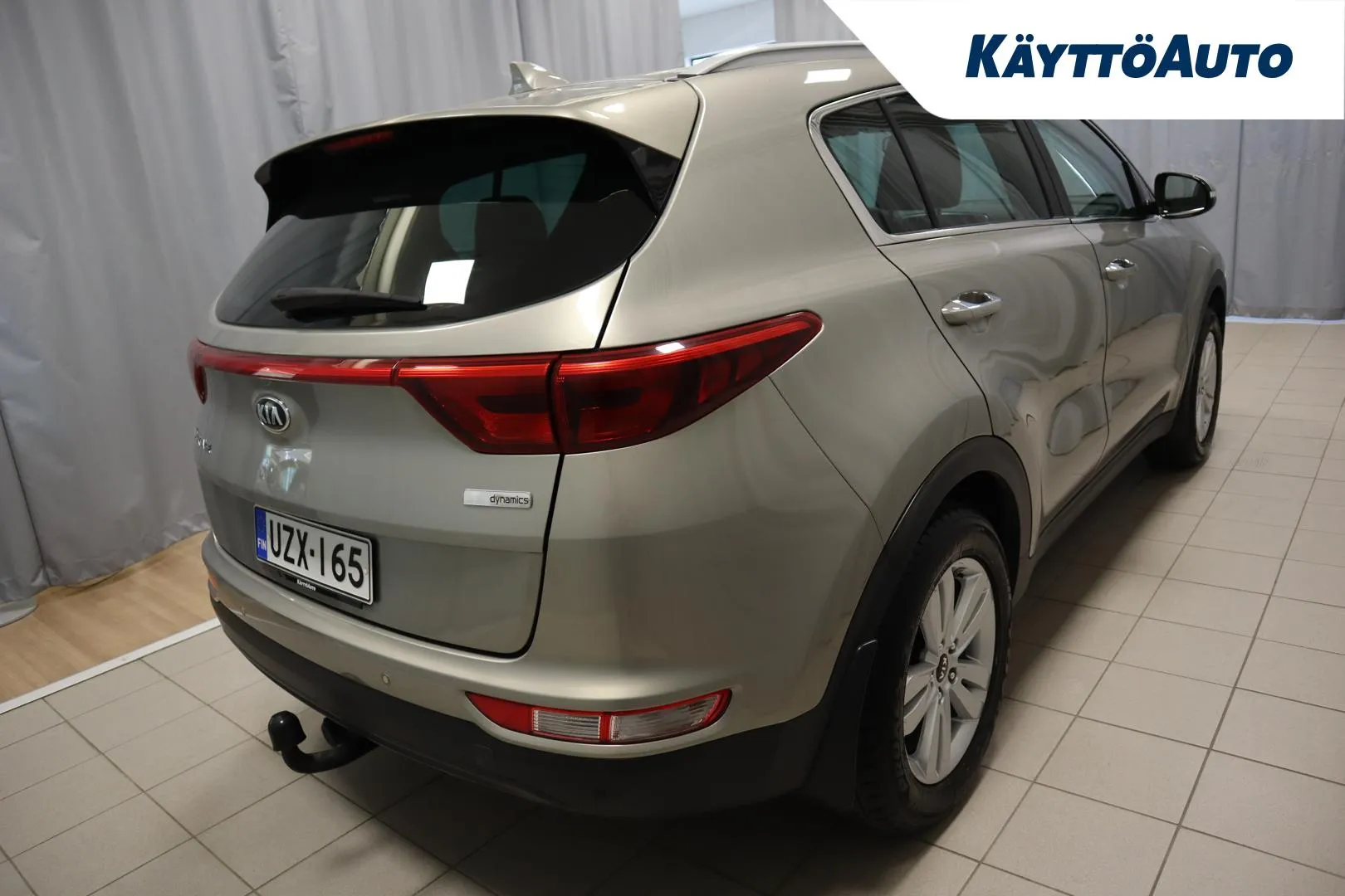 KIA Sportage UZX-165 carousel image