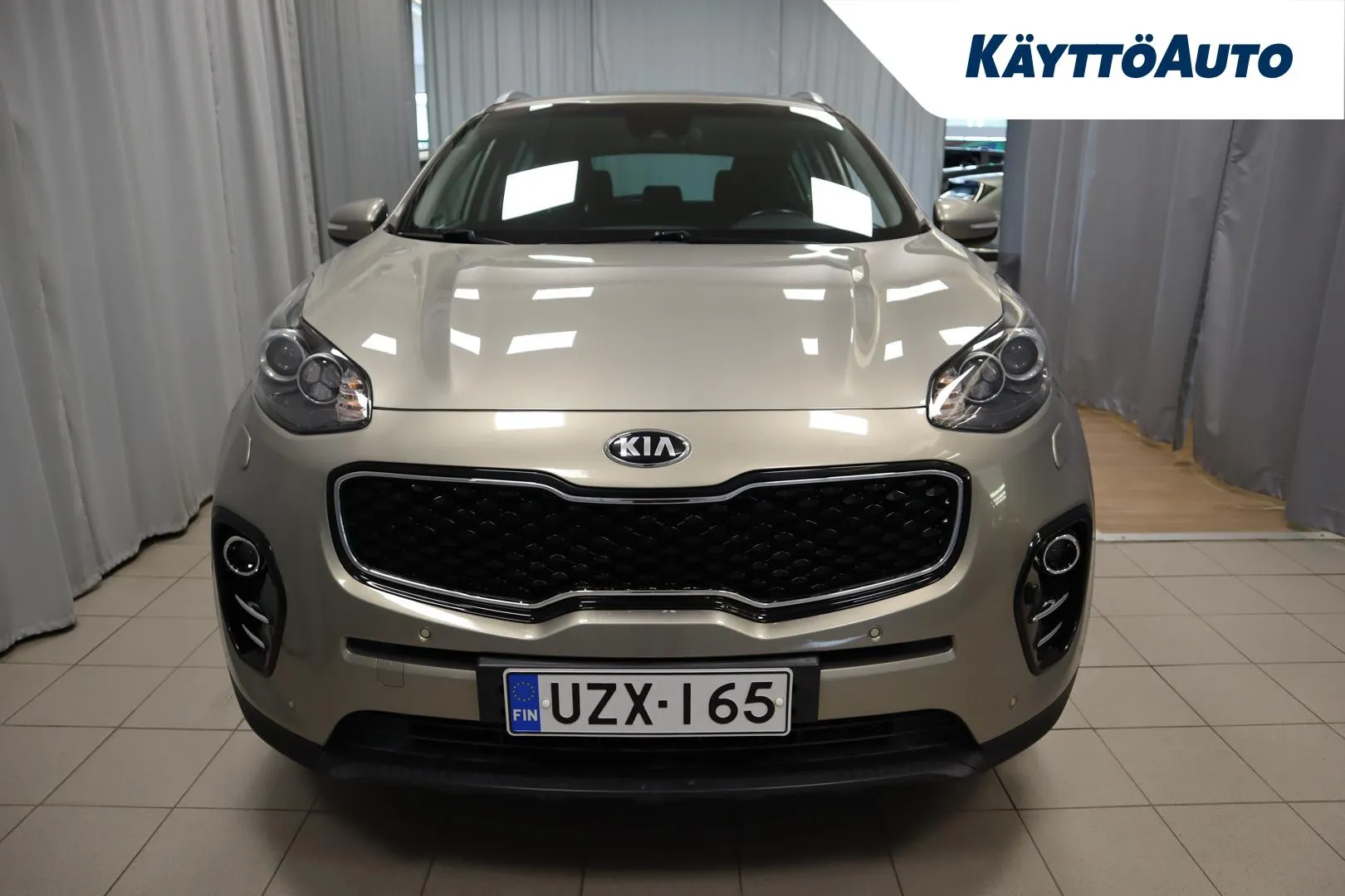 KIA Sportage UZX-165 carousel image