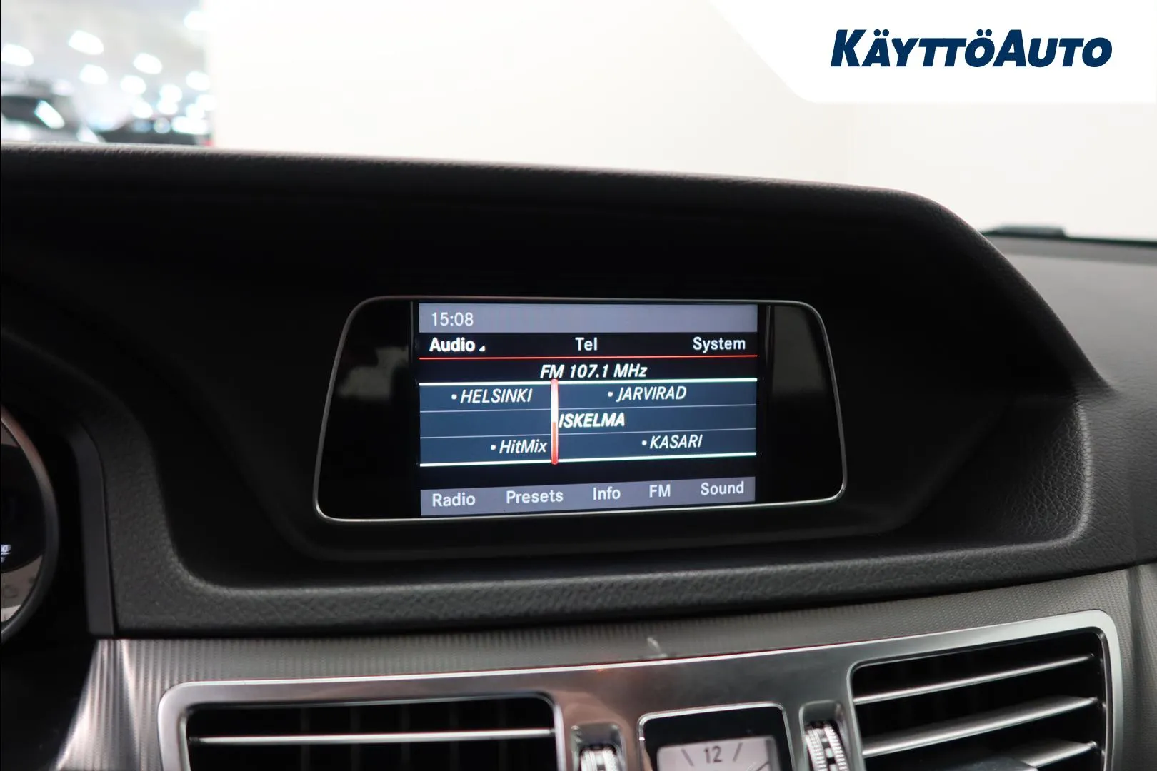 MERCEDES-BENZ E GLN-751 carousel image