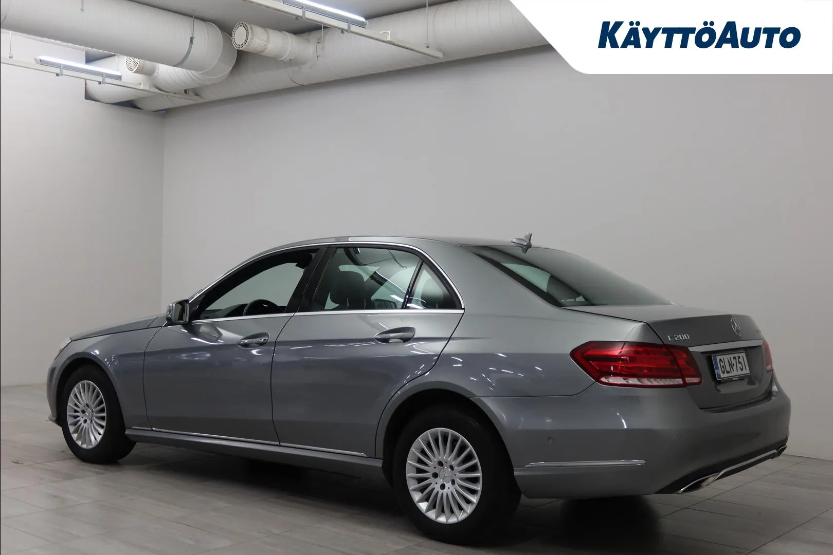 MERCEDES-BENZ E GLN-751 carousel image