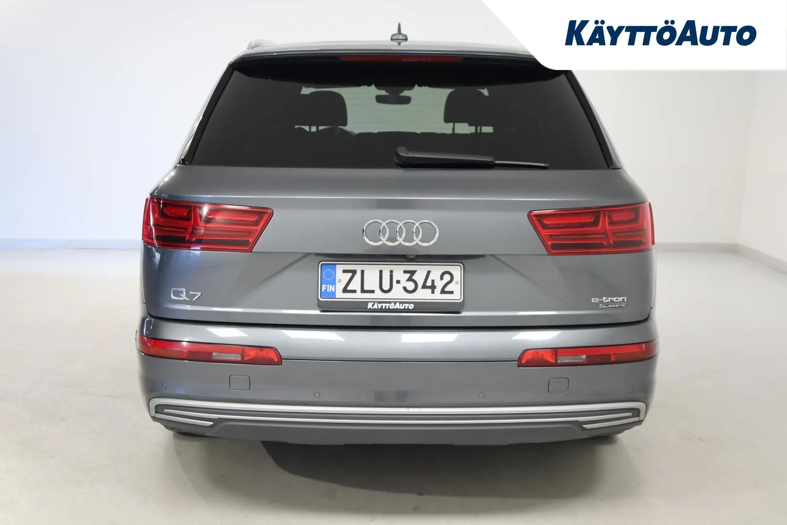 AUDI Q7 ZLU-342 carousel image
