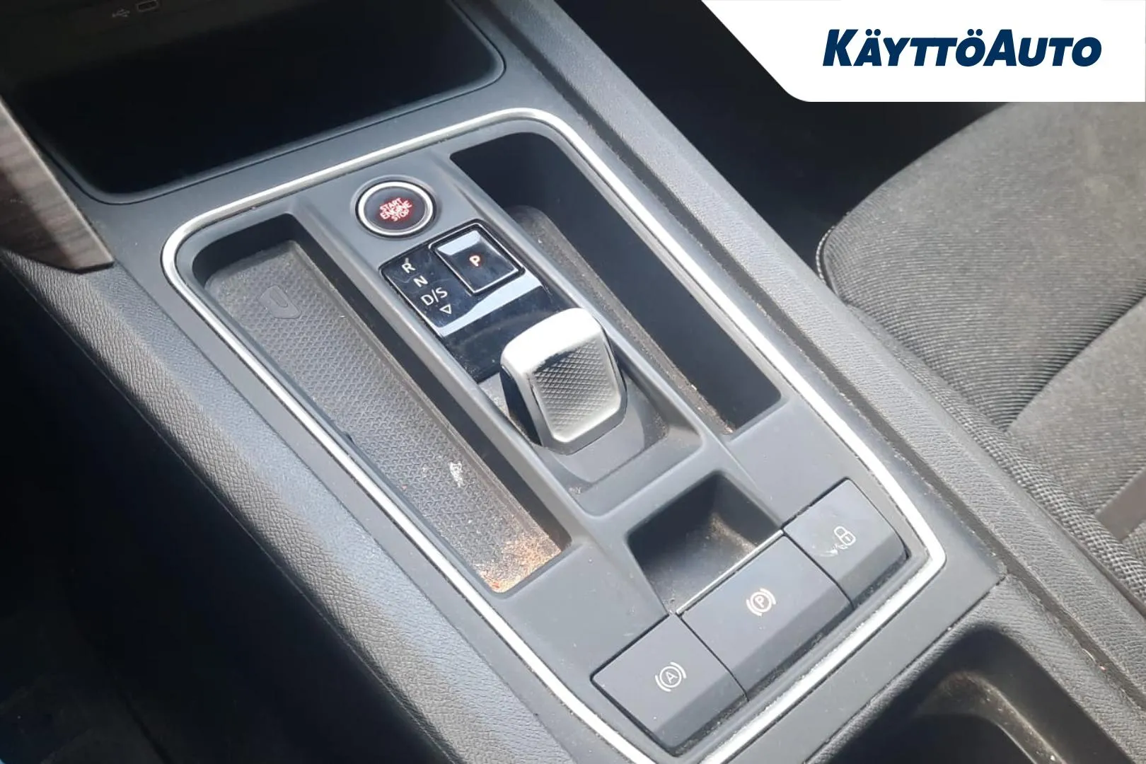 SEAT Leon CPP-474 carousel image