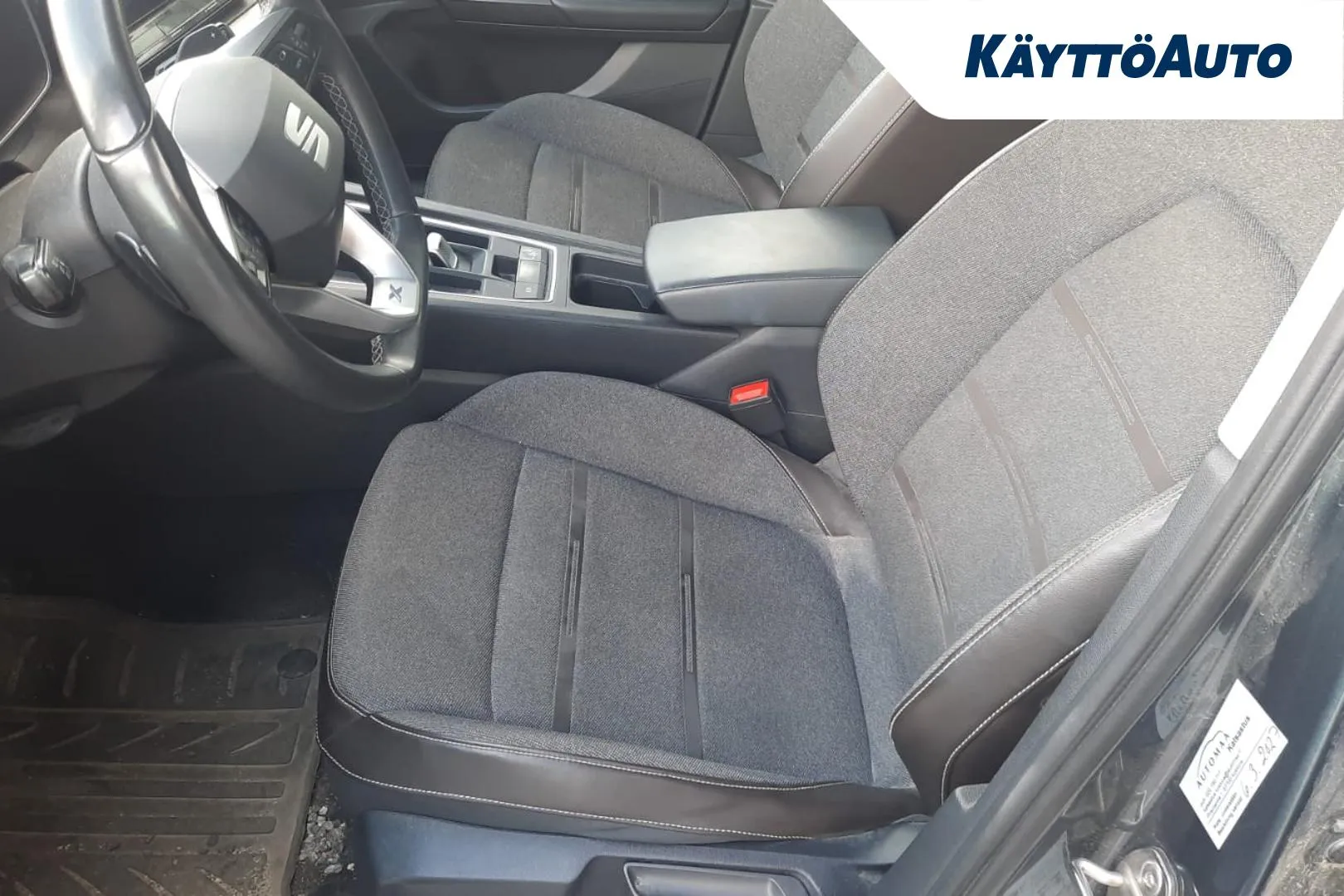 SEAT Leon CPP-474 carousel image