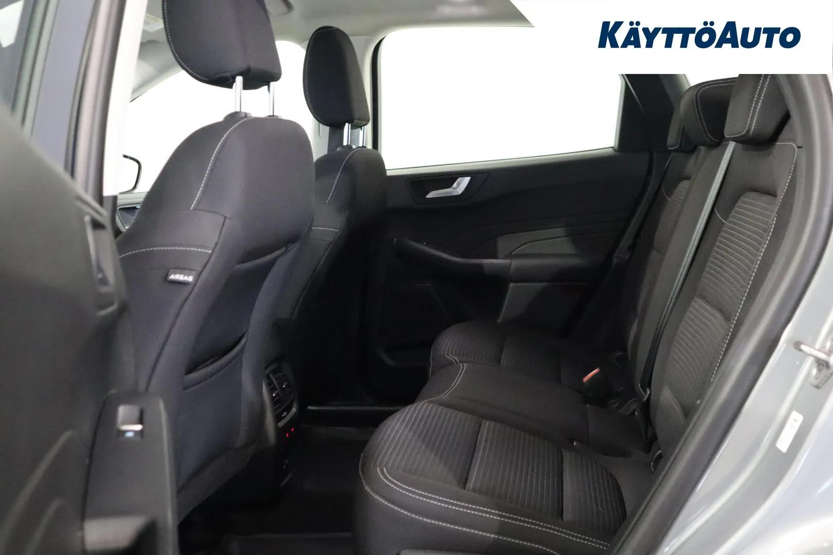 FORD Kuga FPE-131 carousel image