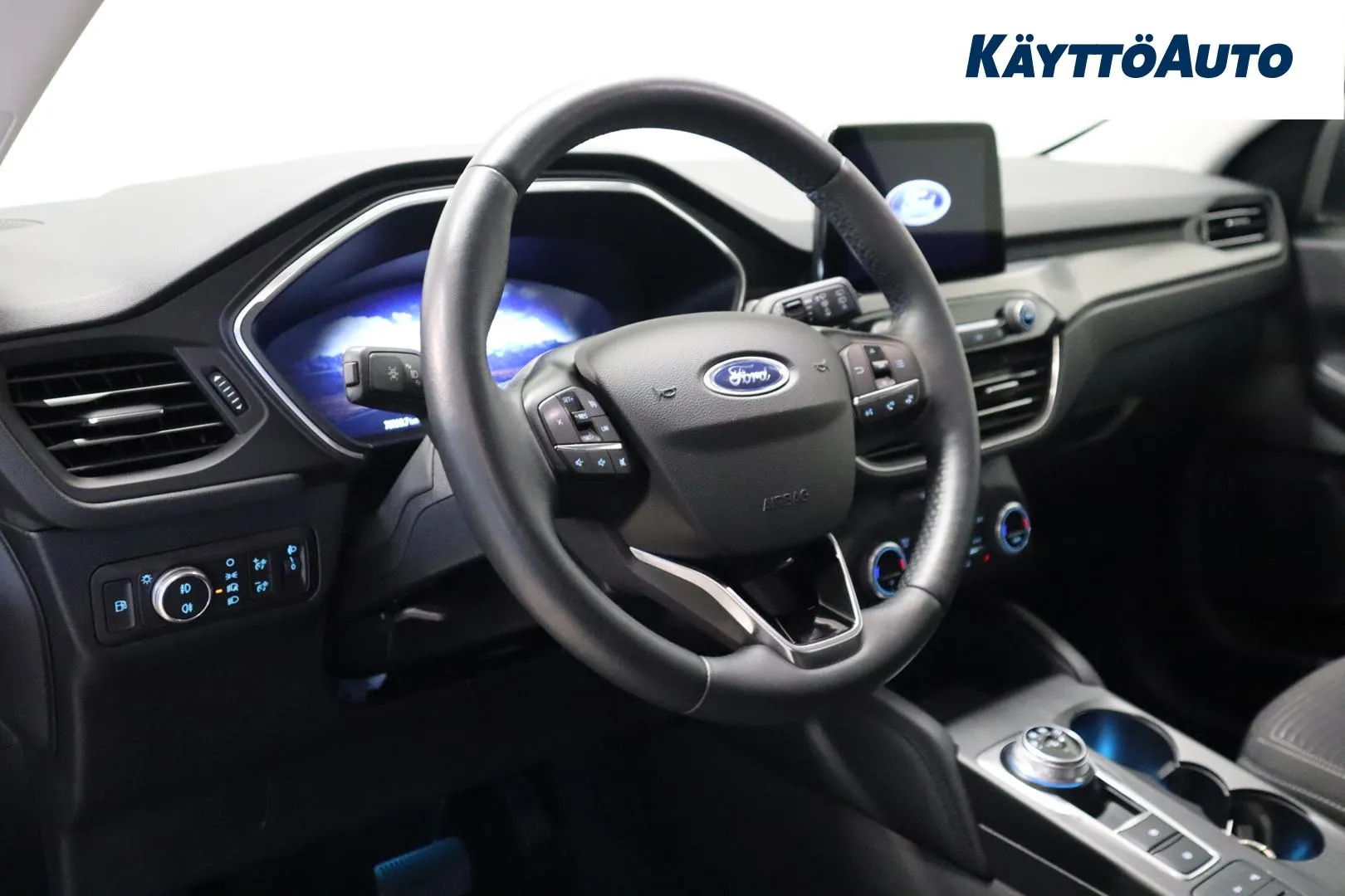 FORD Kuga FPE-131 carousel image