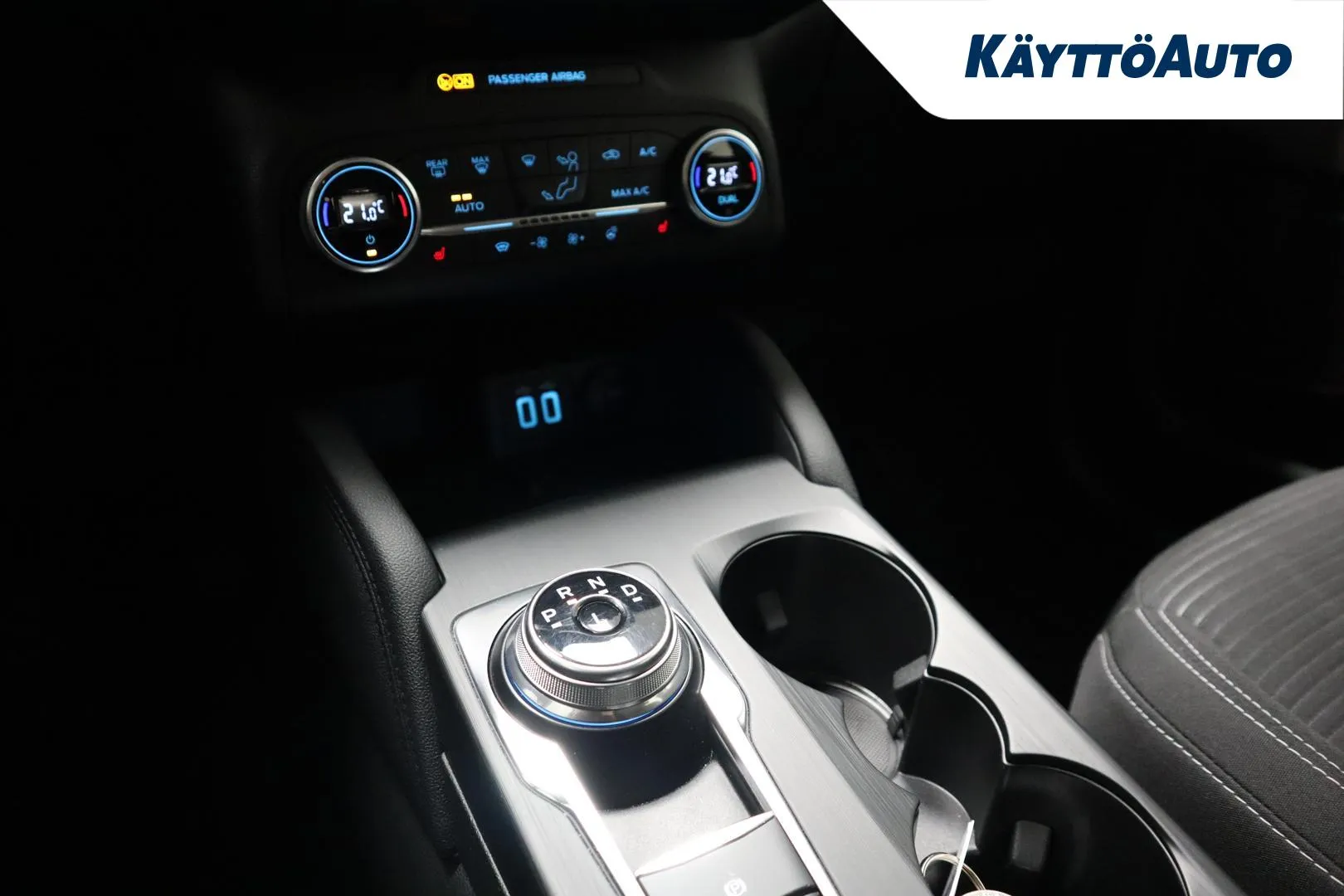 FORD Kuga FPE-131 carousel image