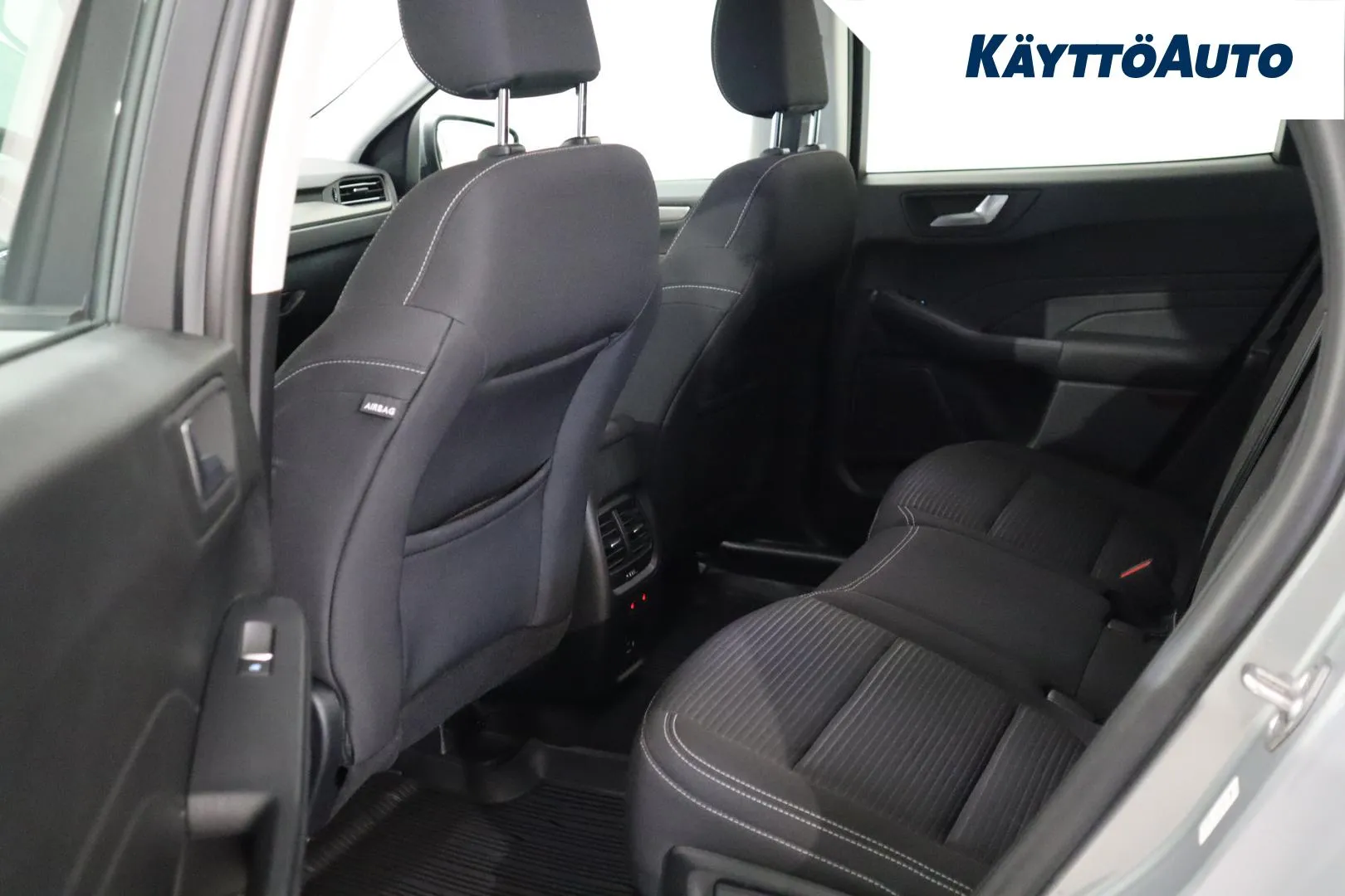 FORD Kuga FPE-131 carousel image