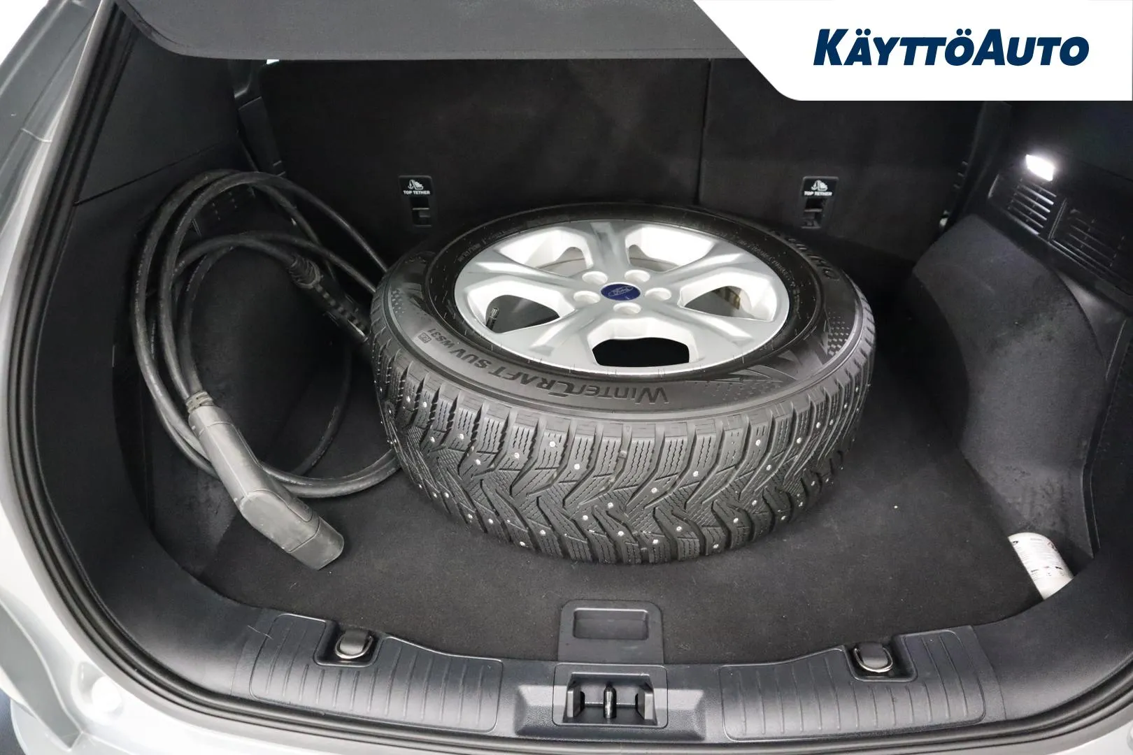 FORD Kuga FPE-131 carousel image