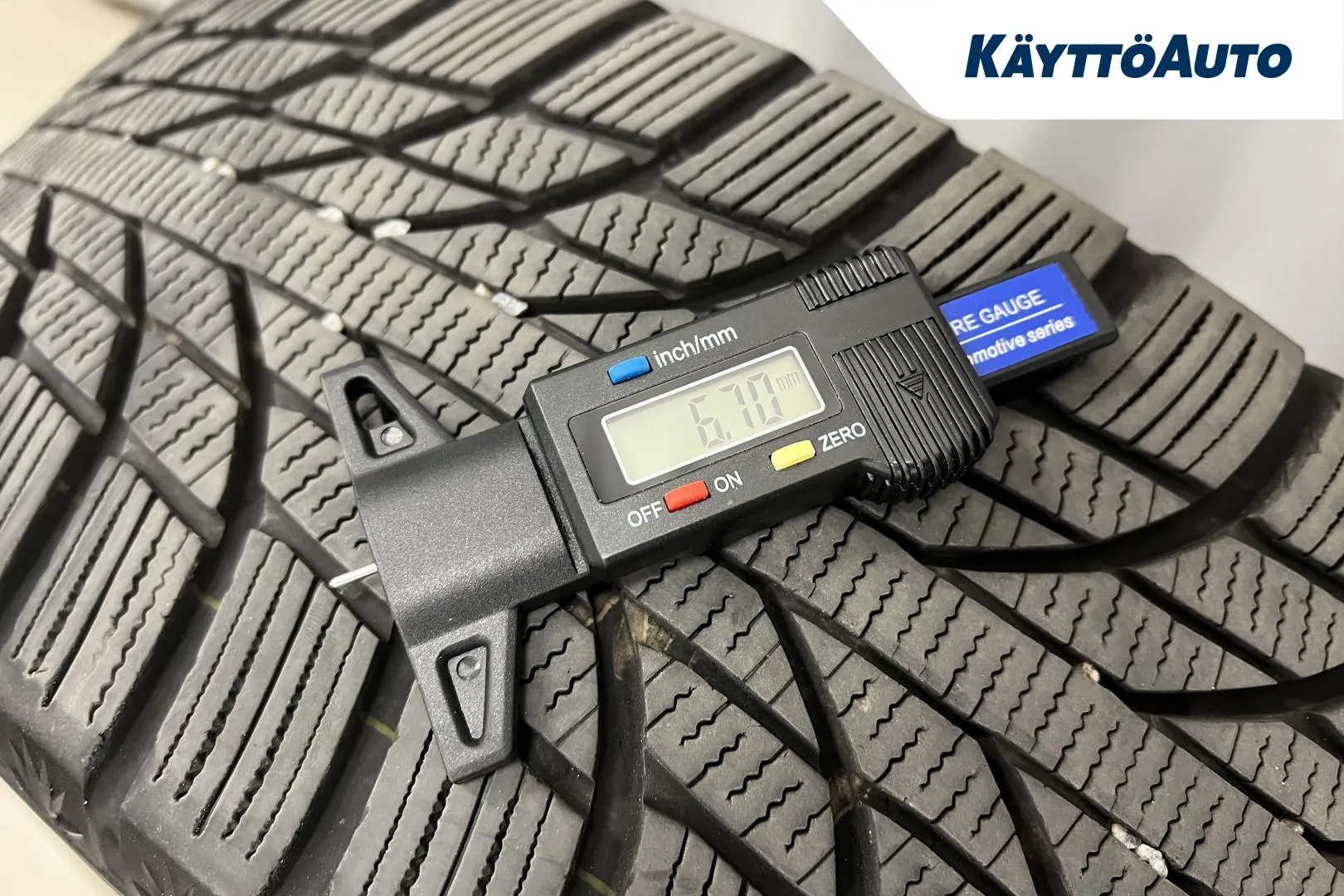 KIA Stonic KTZ-463 carousel image