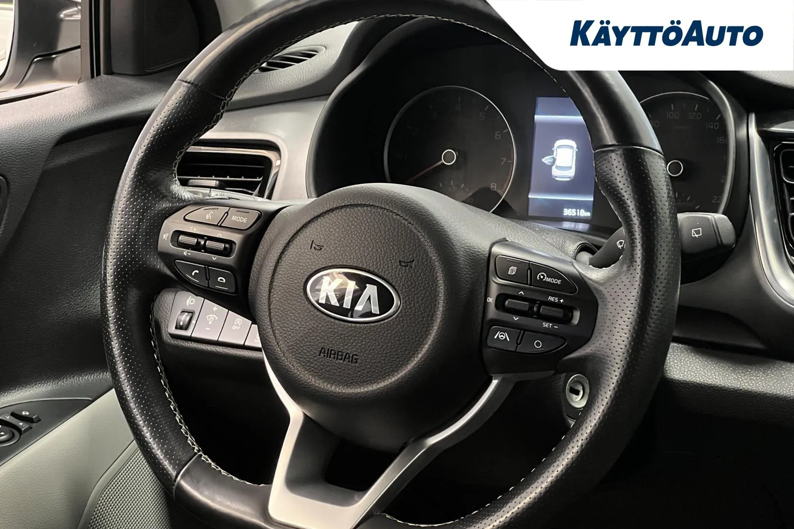 KIA Stonic KTZ-463 carousel image