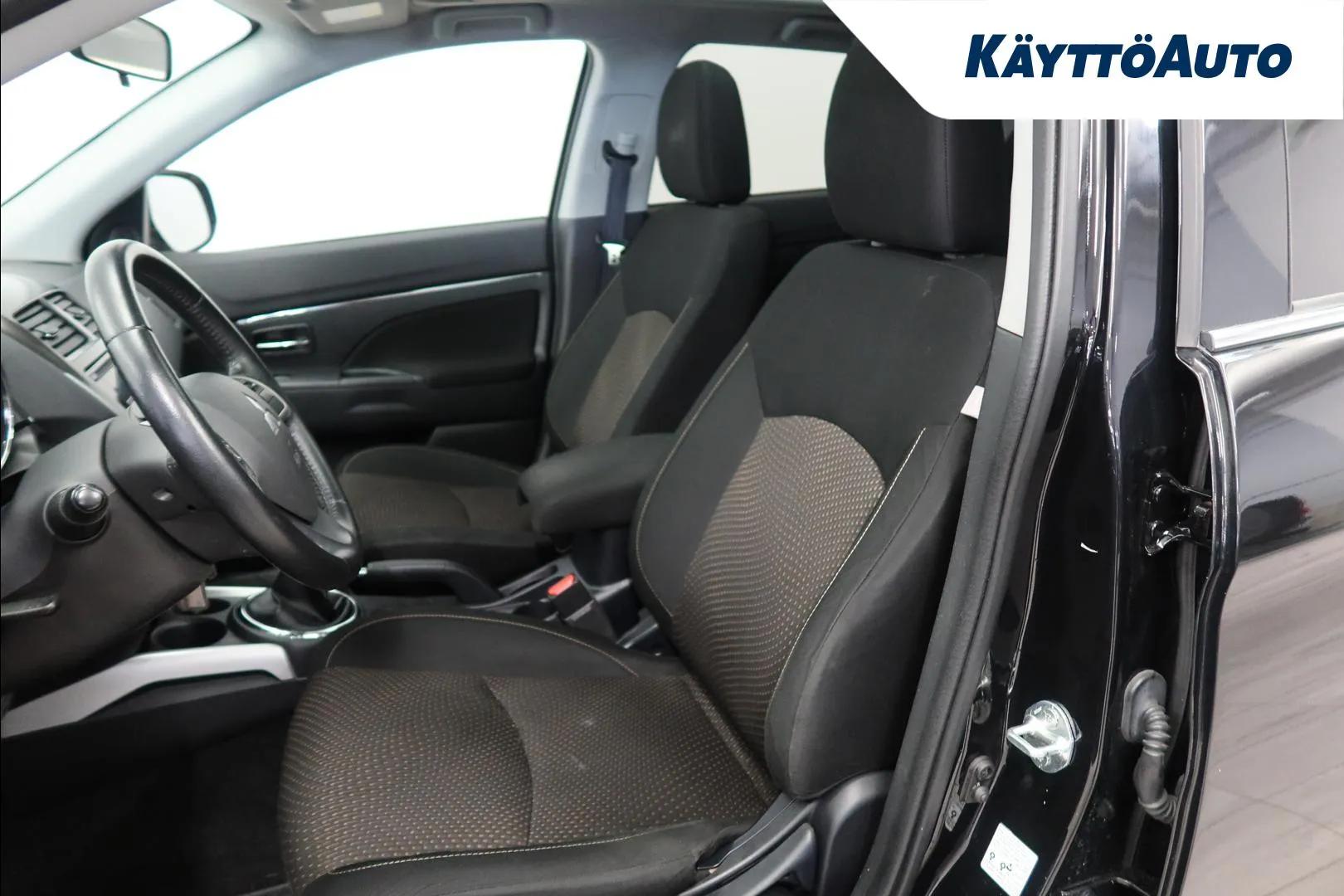 Mitsubishi ASX NIV-979 carousel image