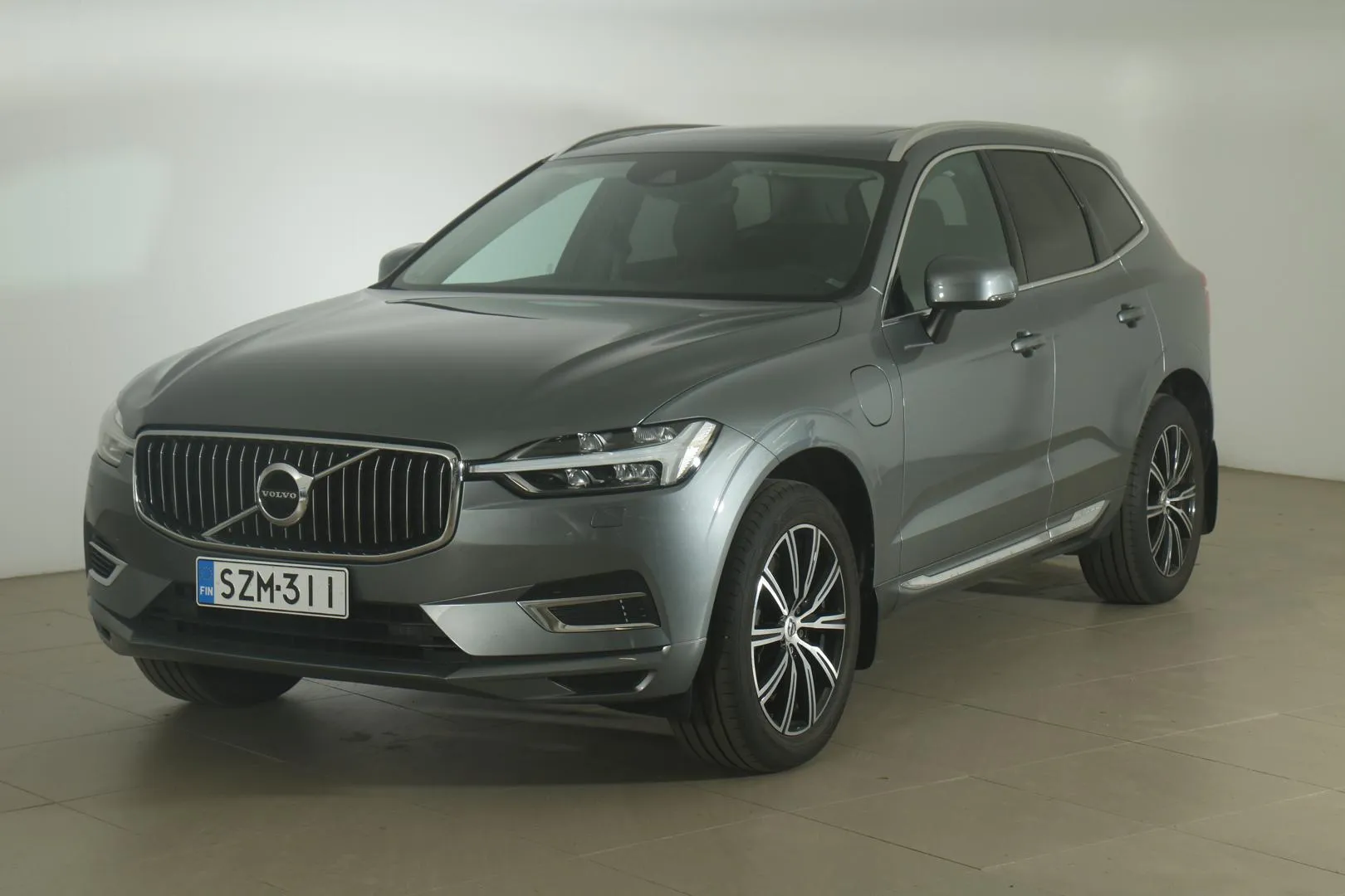 VOLVO XC60 SZM-311 carousel image