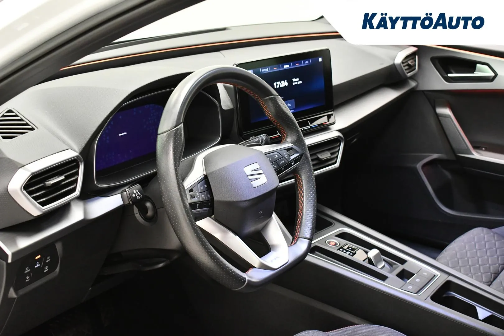 SEAT Leon XSZ-566 carousel image