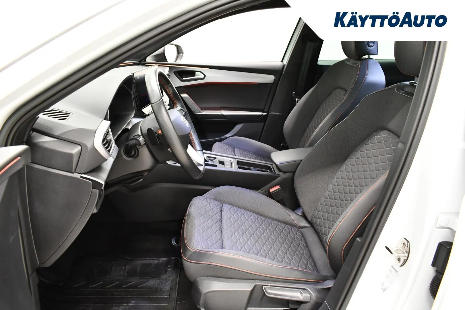 SEAT Leon XSZ-566 carousel image