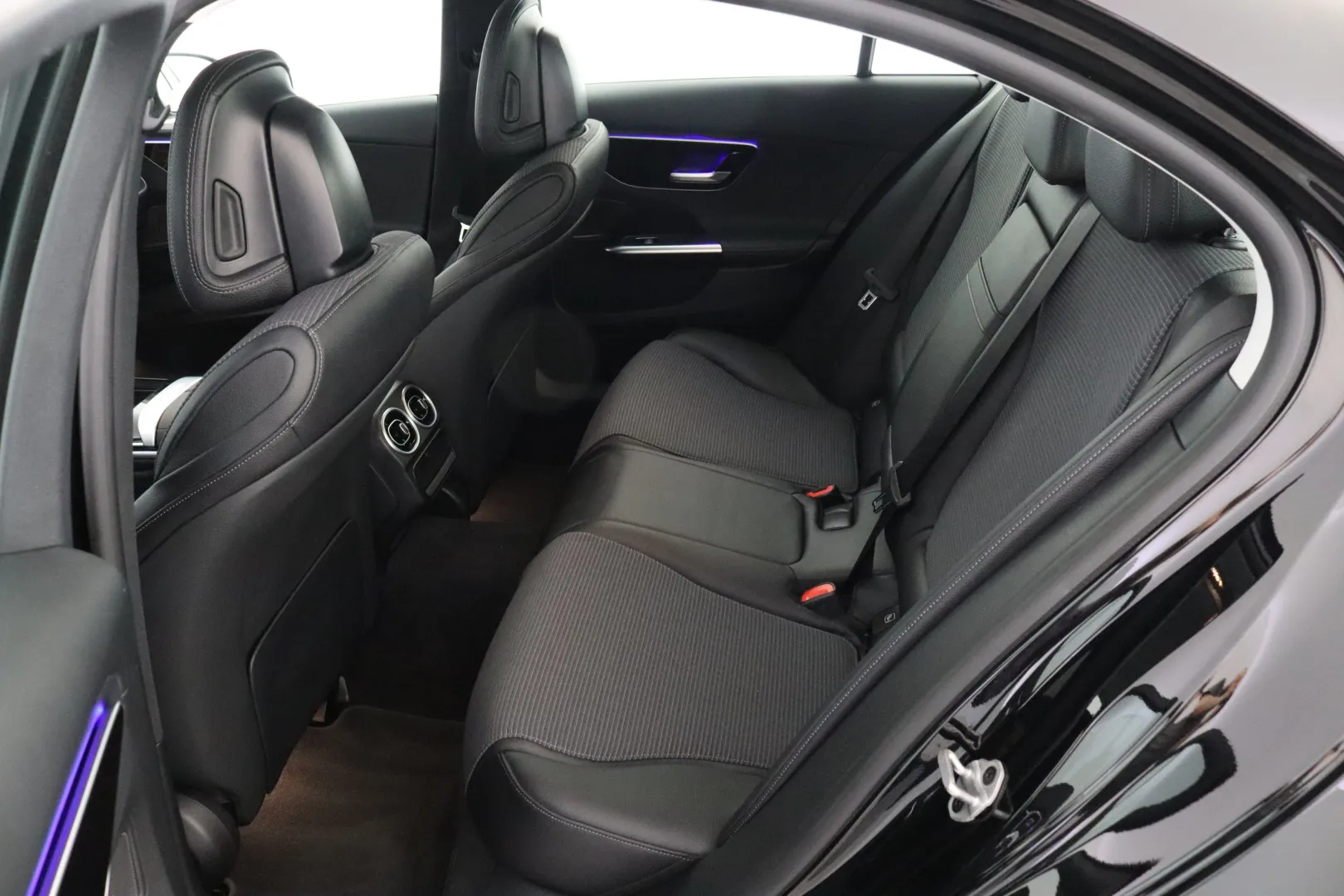 MERCEDES-BENZ C LRA-957 carousel image