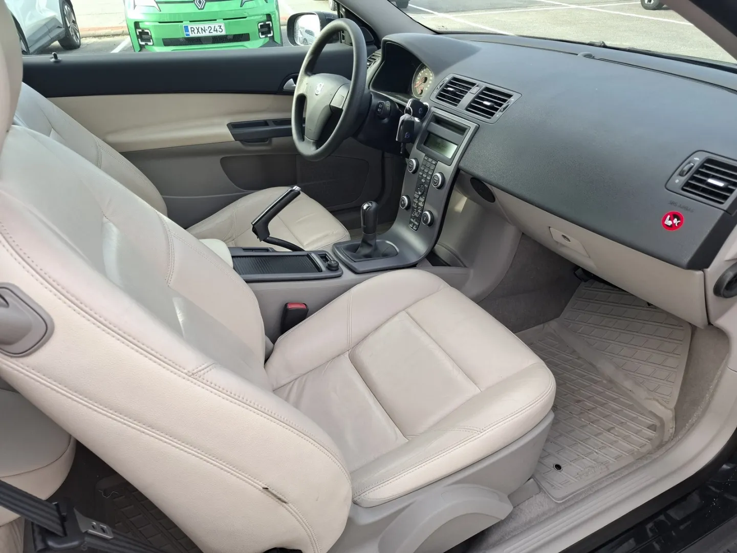 VOLVO C30 BPY-961 carousel image