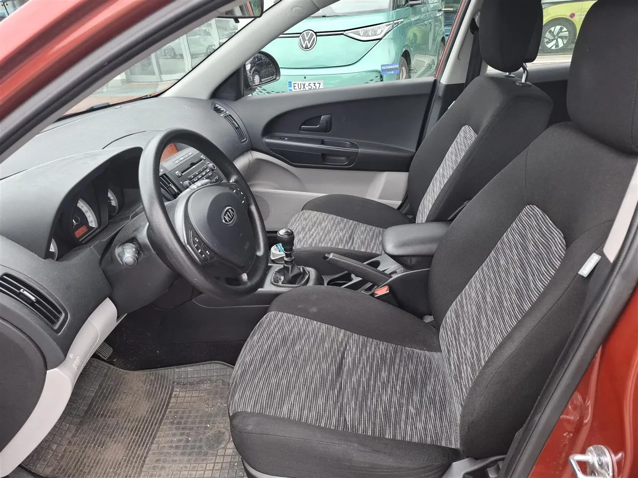 KIA cee'd EHZ-233 carousel image