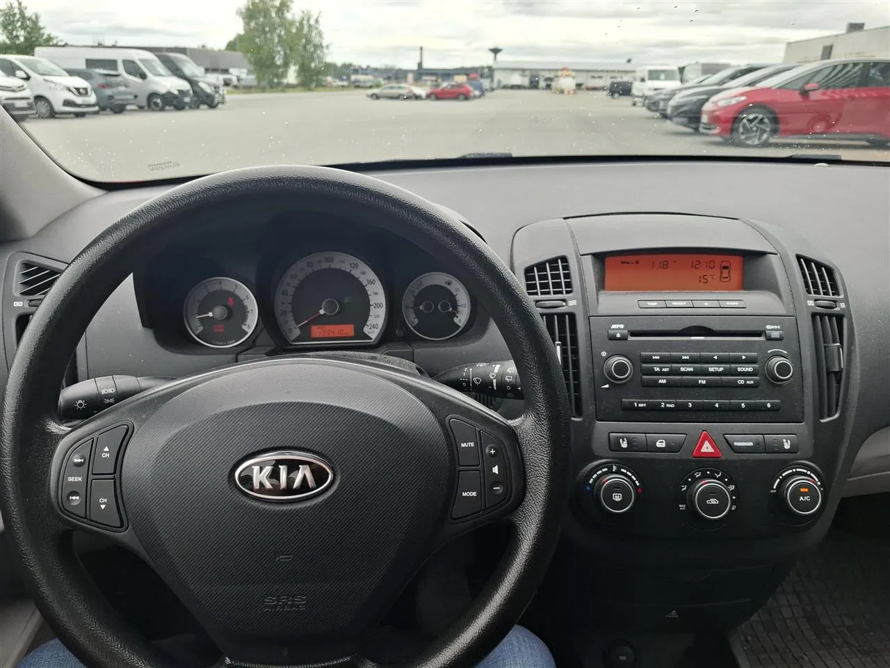 KIA cee'd EHZ-233 carousel image