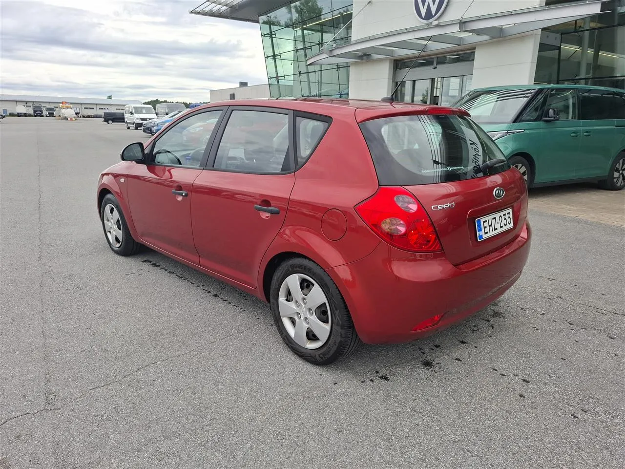 KIA cee'd EHZ-233 carousel image