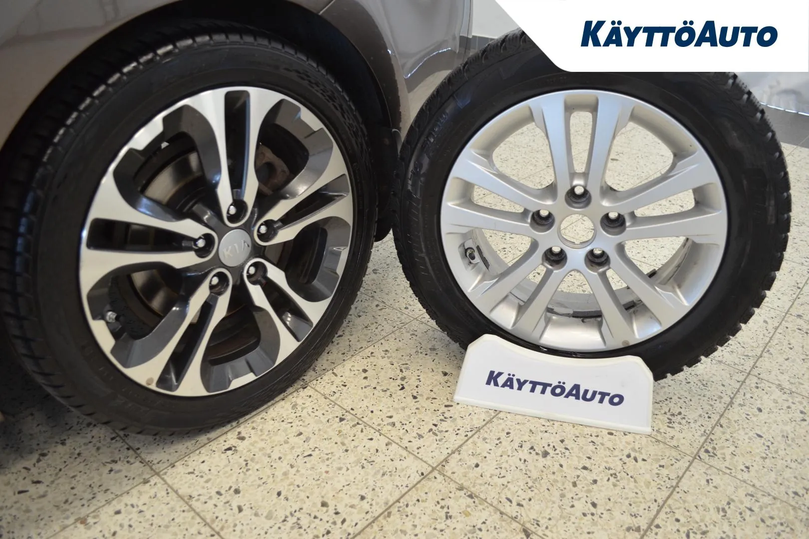 KIA CEED OTR-512 carousel image