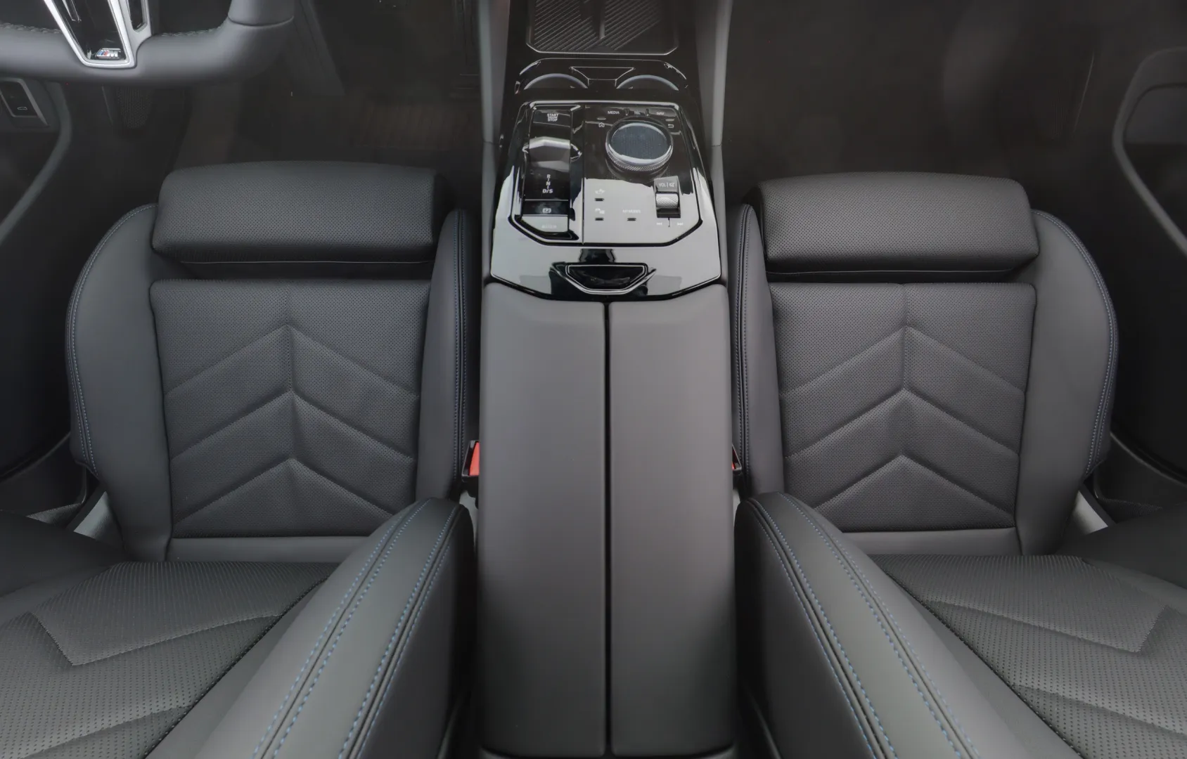 BMW 530e ISL-739 carousel image