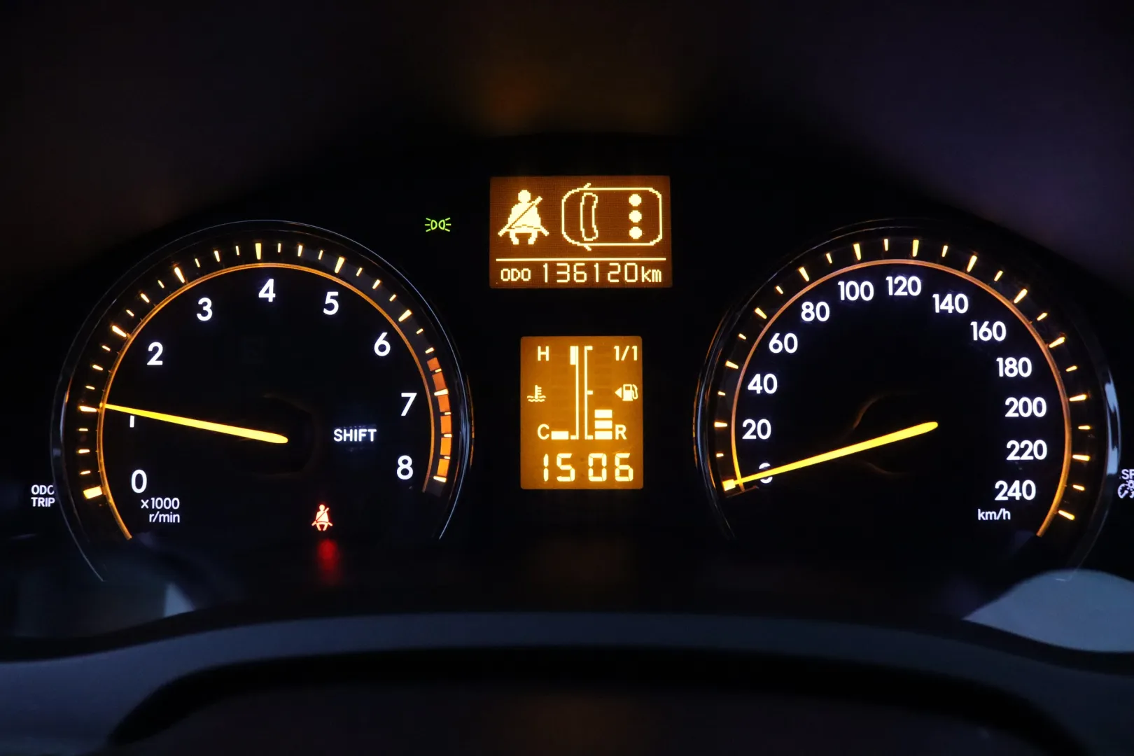 TOYOTA Avensis GIV-640 carousel image