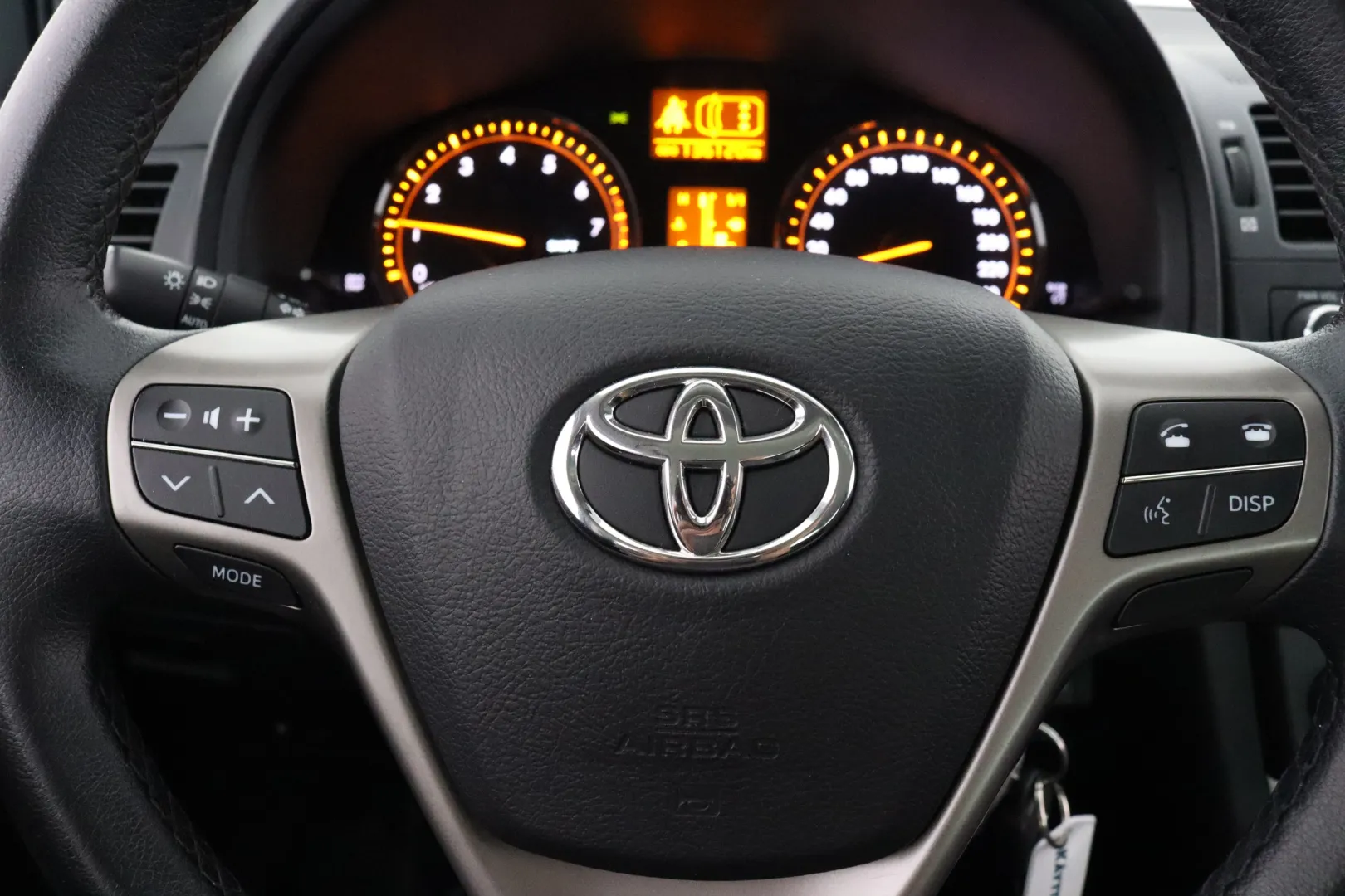 TOYOTA Avensis GIV-640 carousel image
