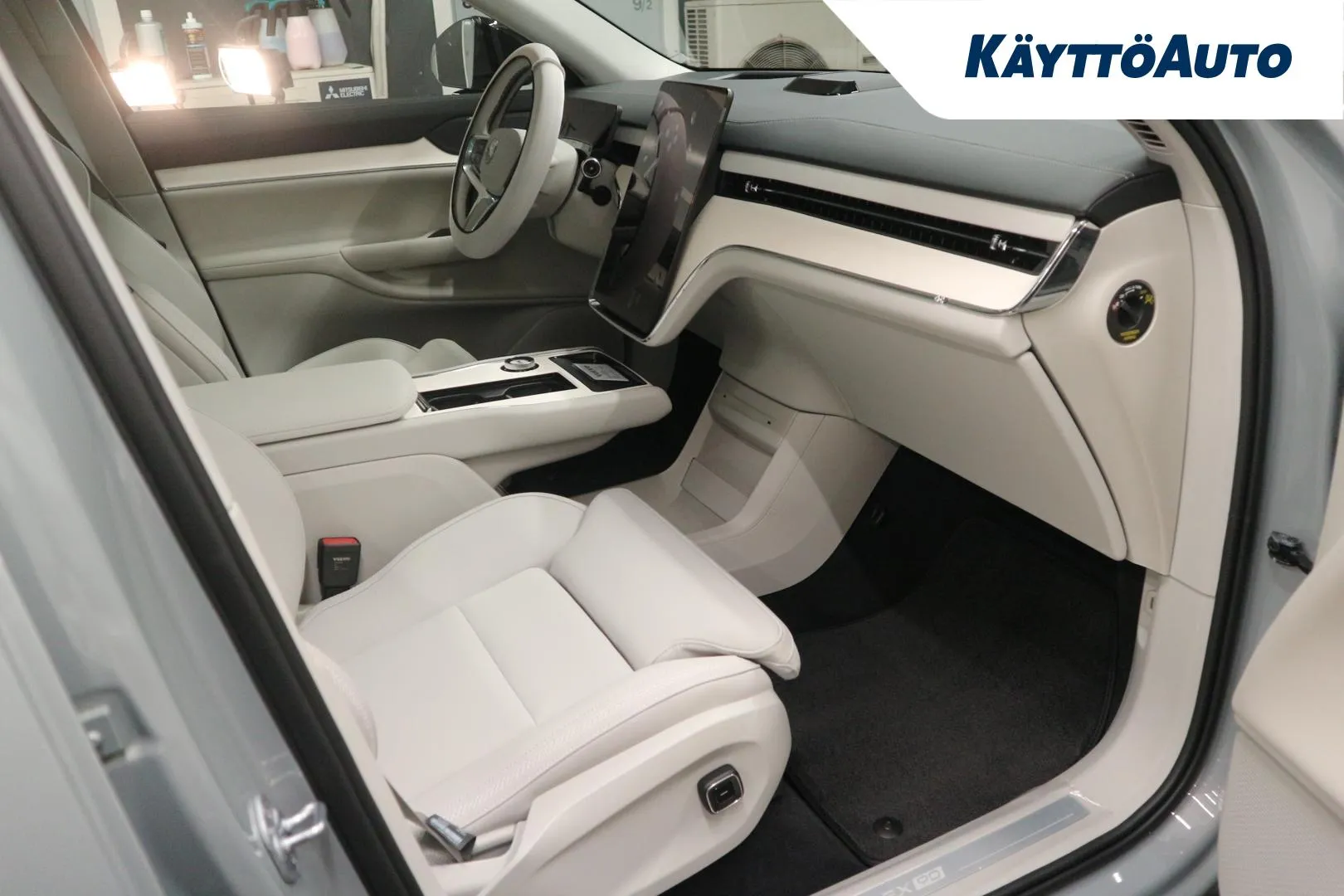 Volvo EX90 LTK-284 carousel image