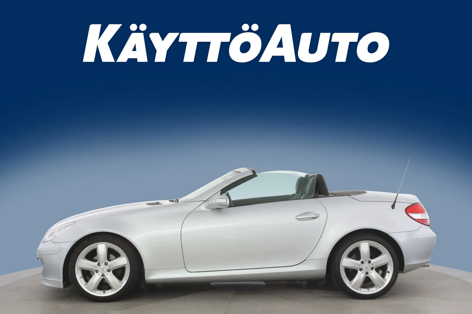MERCEDES-BENZ SLK GGH-957 carousel image
