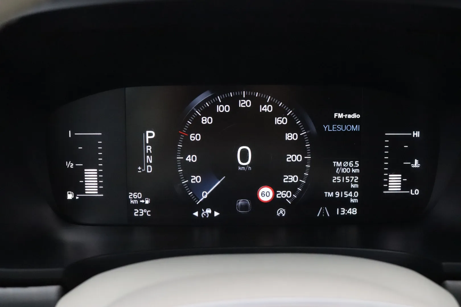 Volvo V90 BXH-792 carousel image
