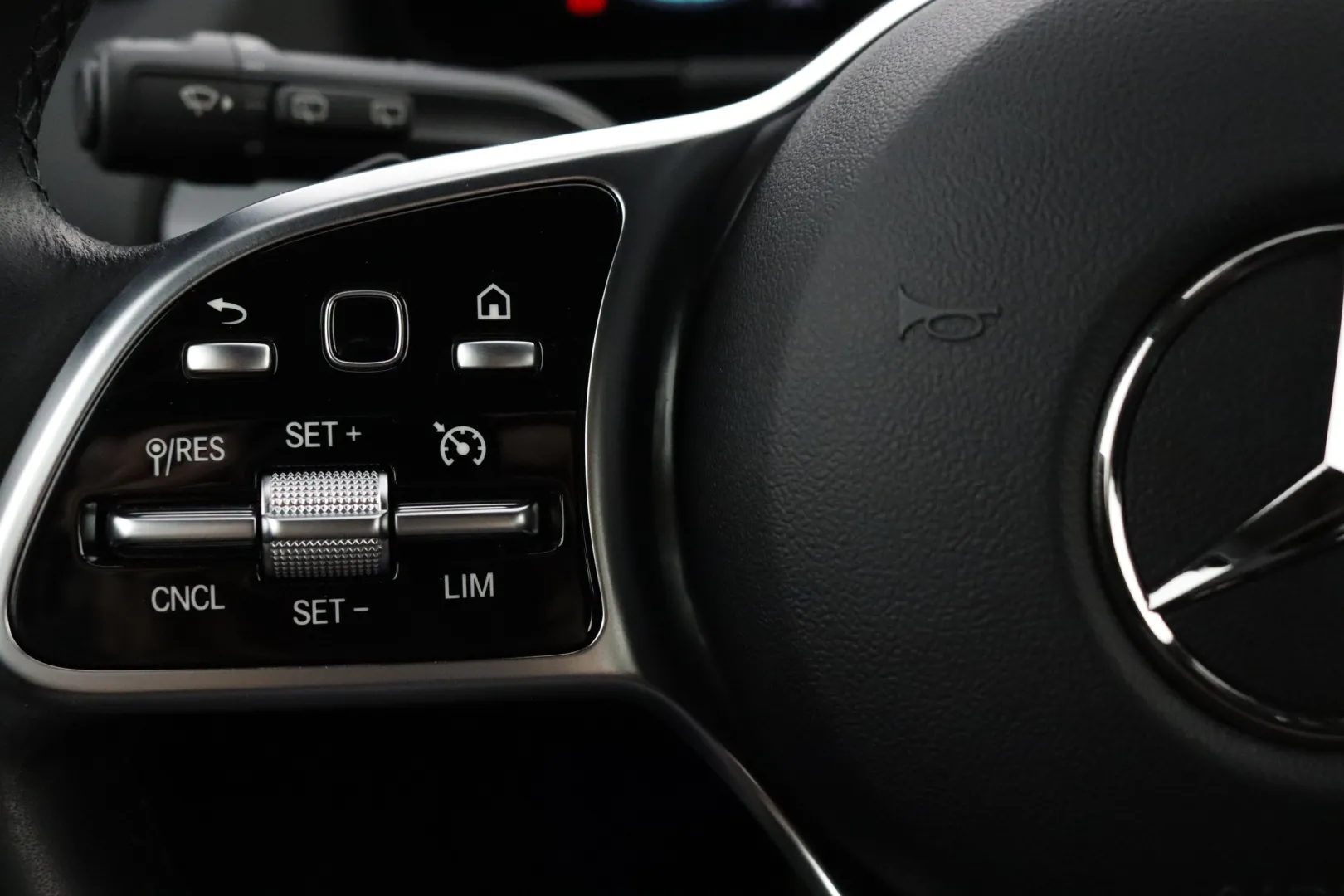 MERCEDES-BENZ EQA FSO-615 carousel image