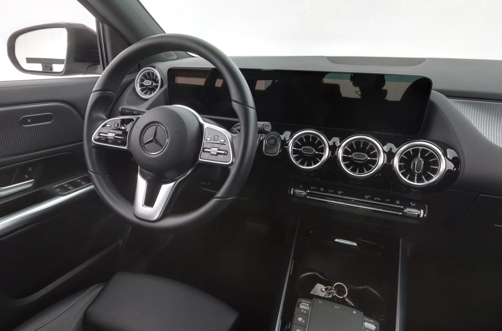 MERCEDES-BENZ EQA FSO-615 carousel image