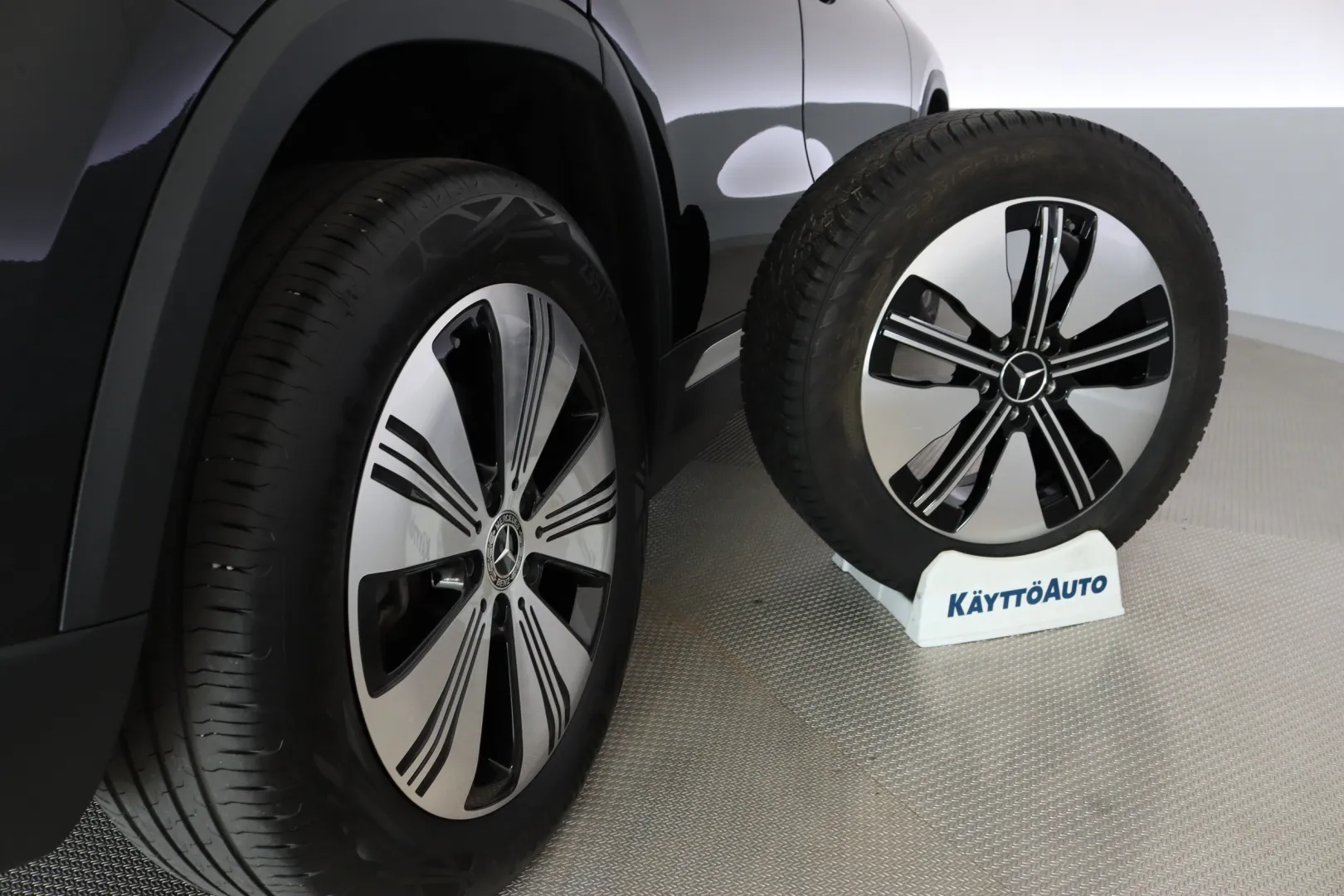 MERCEDES-BENZ EQA FSO-615 carousel image