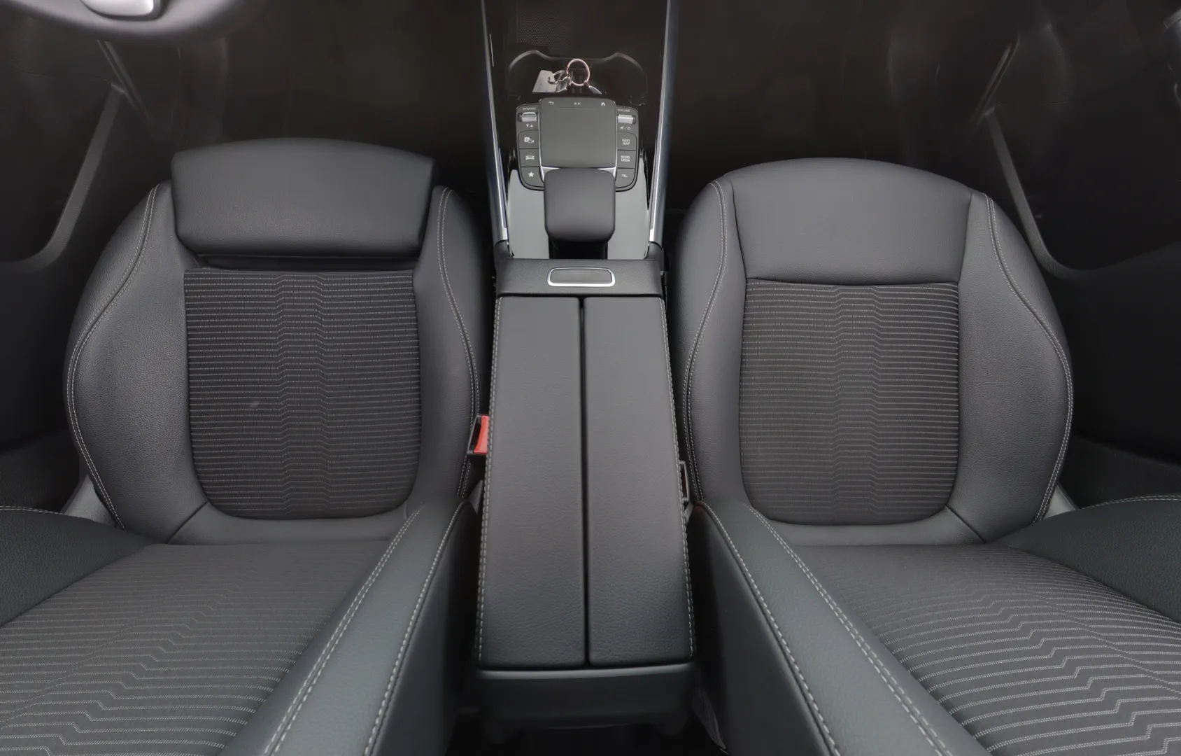 MERCEDES-BENZ EQA FSO-615 carousel image