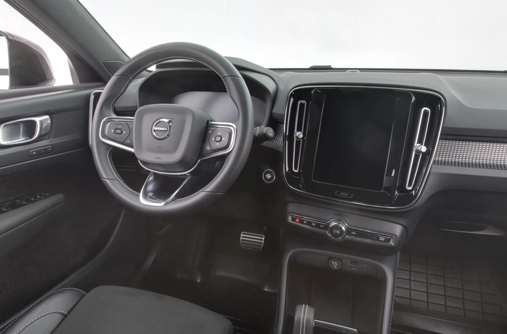 Volvo XC40 GZY-124 carousel image