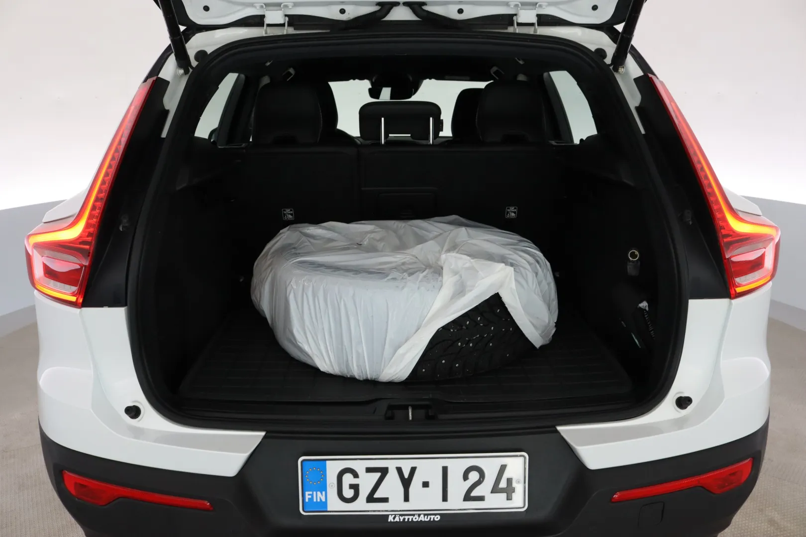 Volvo XC40 GZY-124 carousel image