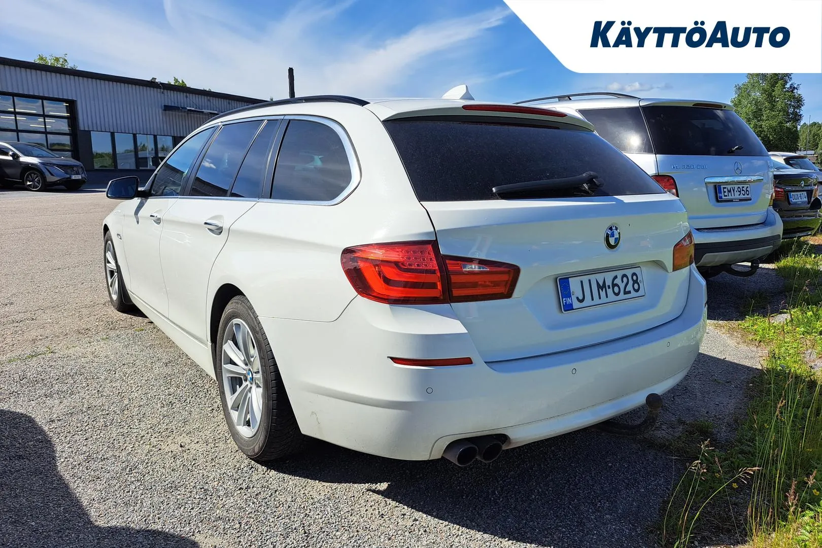 BMW 520 JIM-628 carousel image