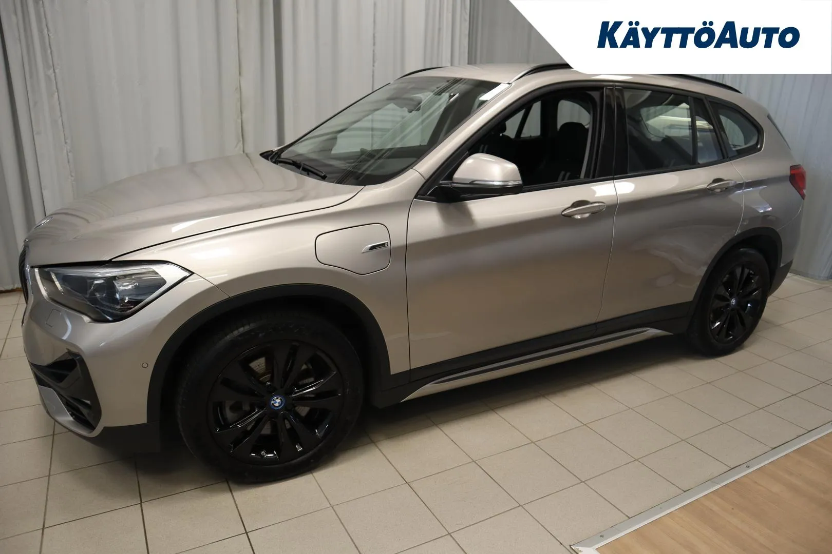 BMW X1 NMI-441 carousel image