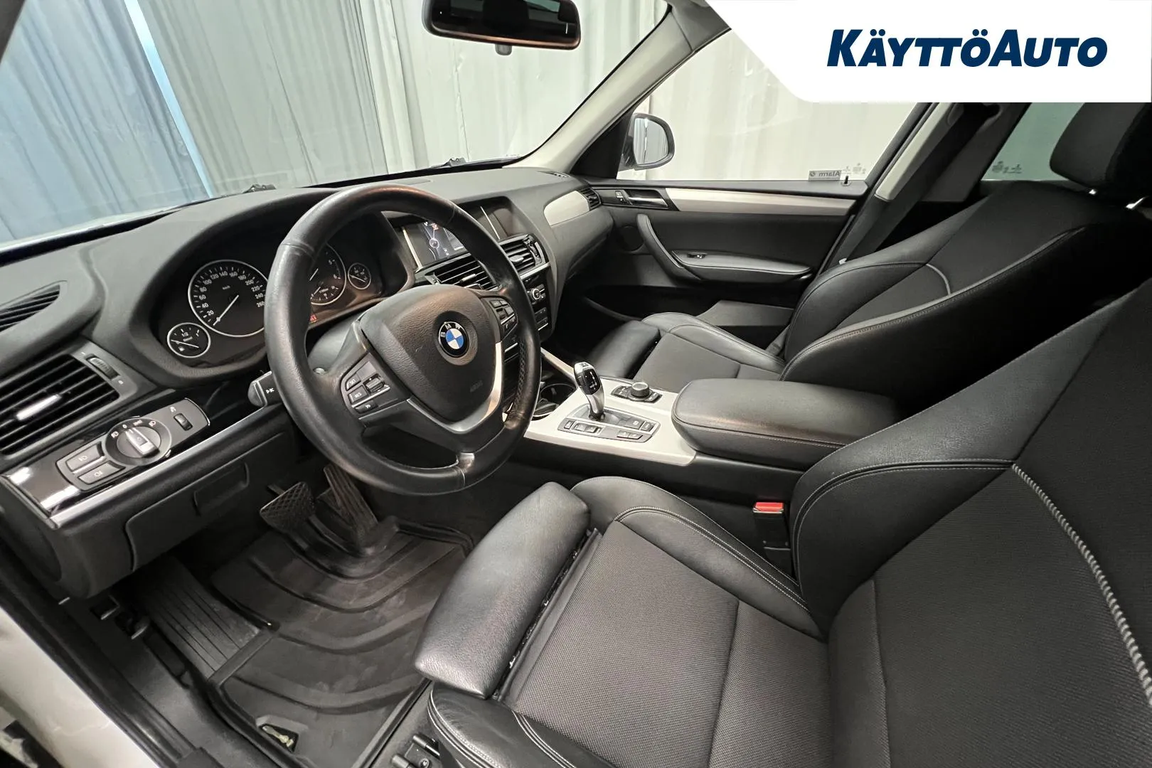 BMW X3 SMX-667 carousel image