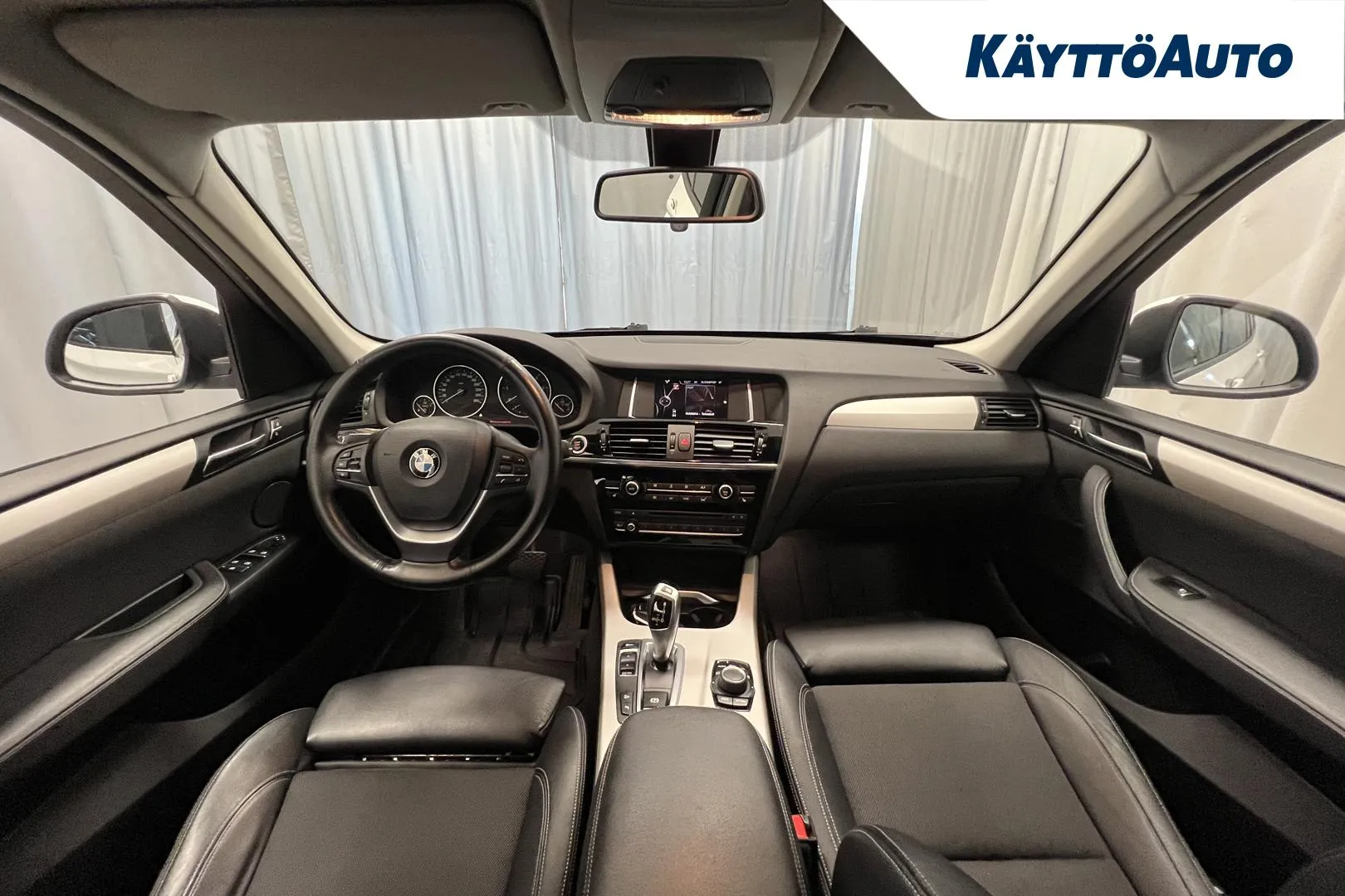 BMW X3 SMX-667 carousel image