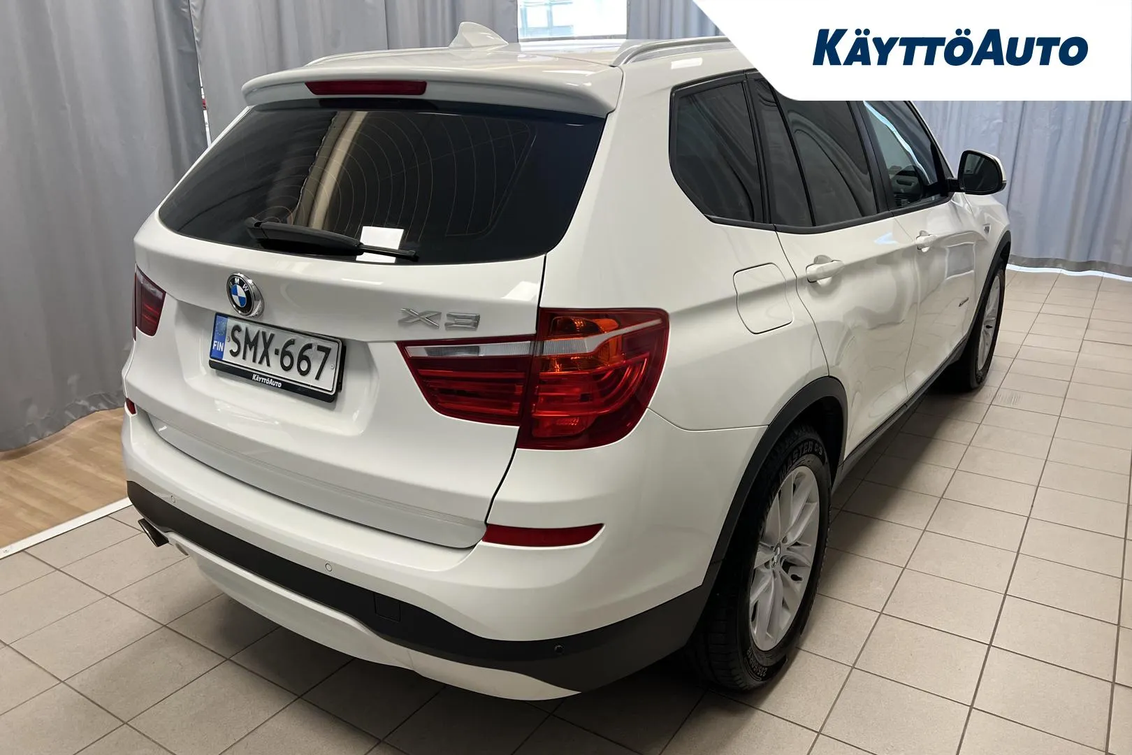 BMW X3 SMX-667 carousel image