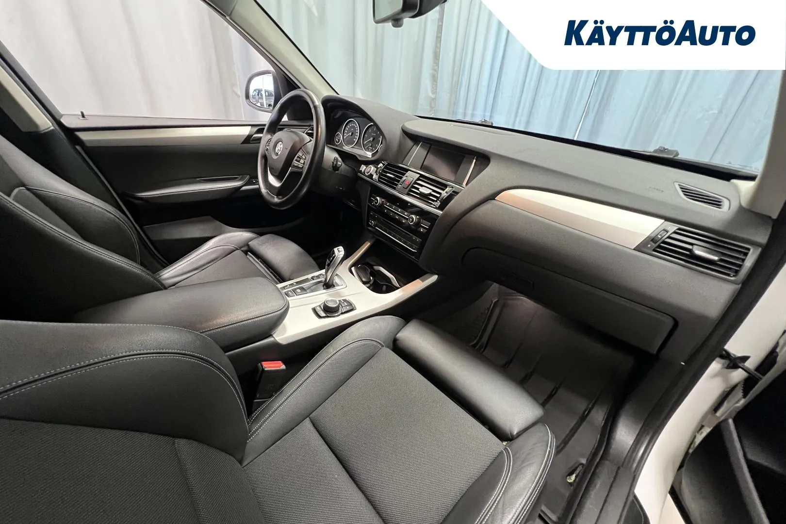 BMW X3 SMX-667 carousel image