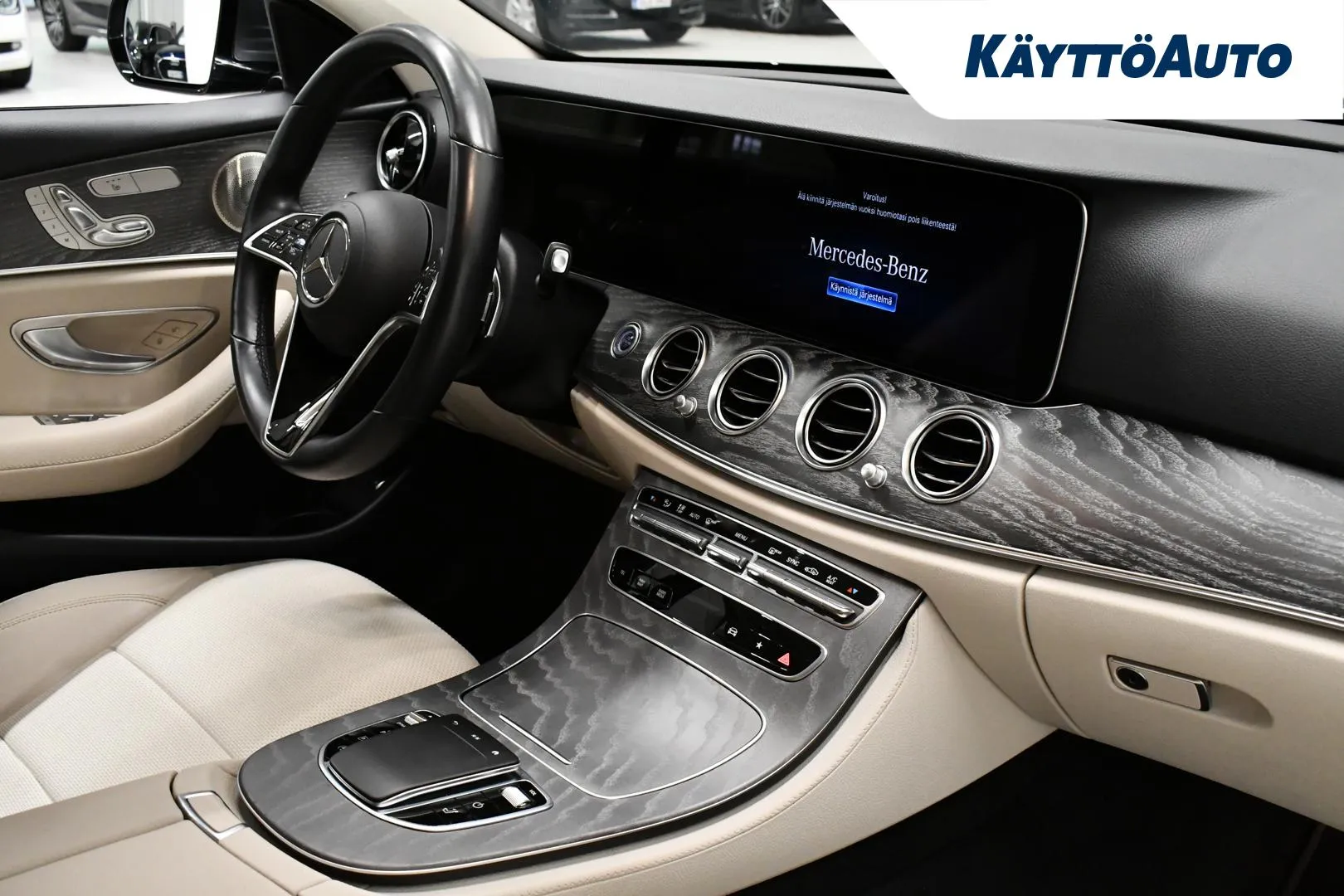 MERCEDES-BENZ E IZI-131 carousel image