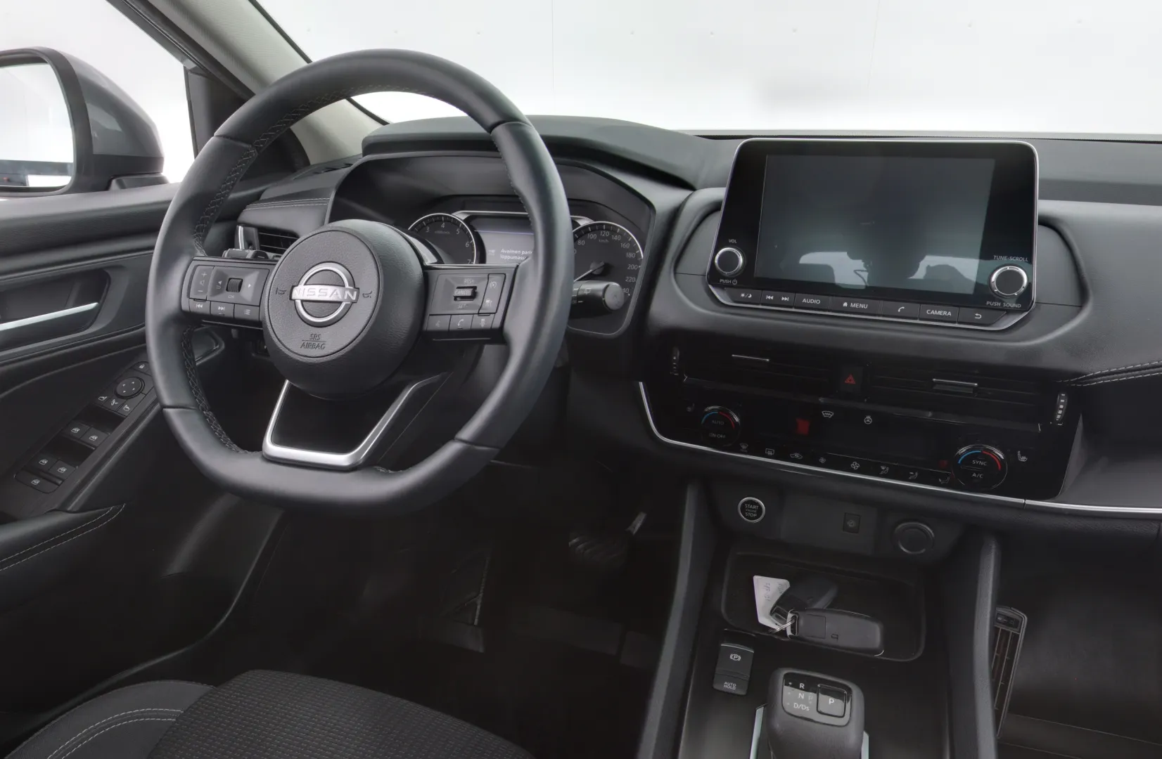 NISSAN Qashqai FPF-121 carousel image