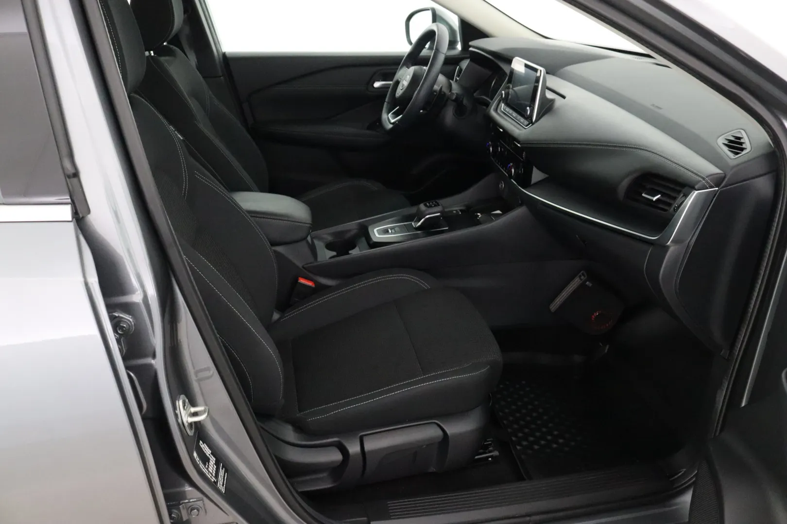 NISSAN Qashqai FPF-121 carousel image